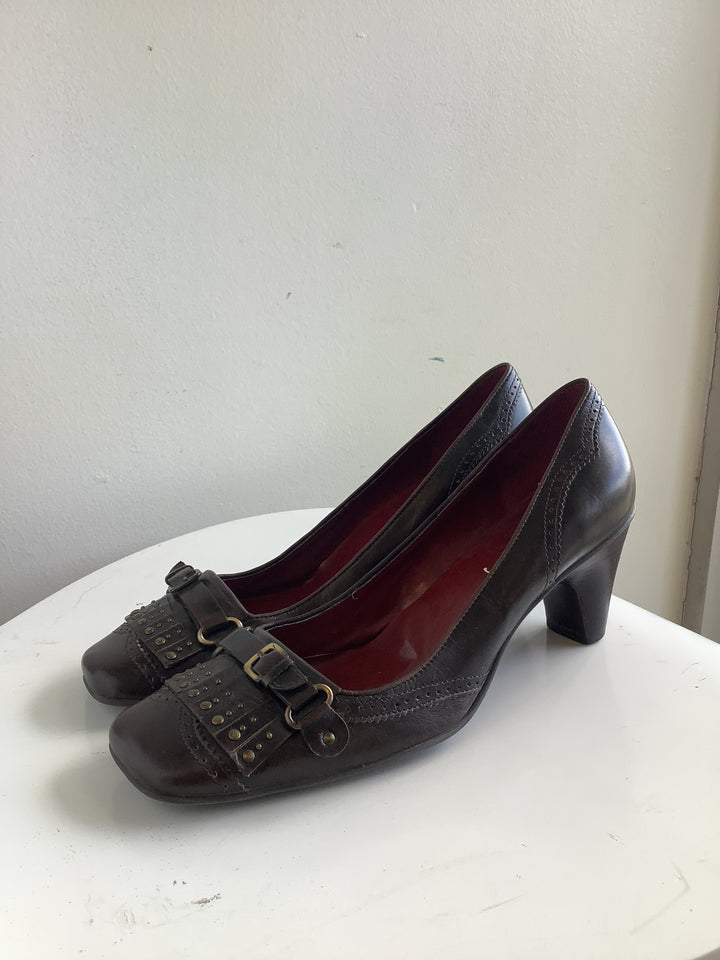 Eddie Bauer Brown Leather Heels