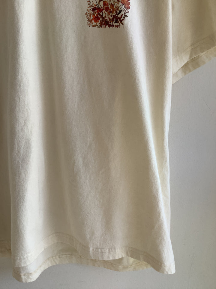 Vintage Wildflower Graphic Tee