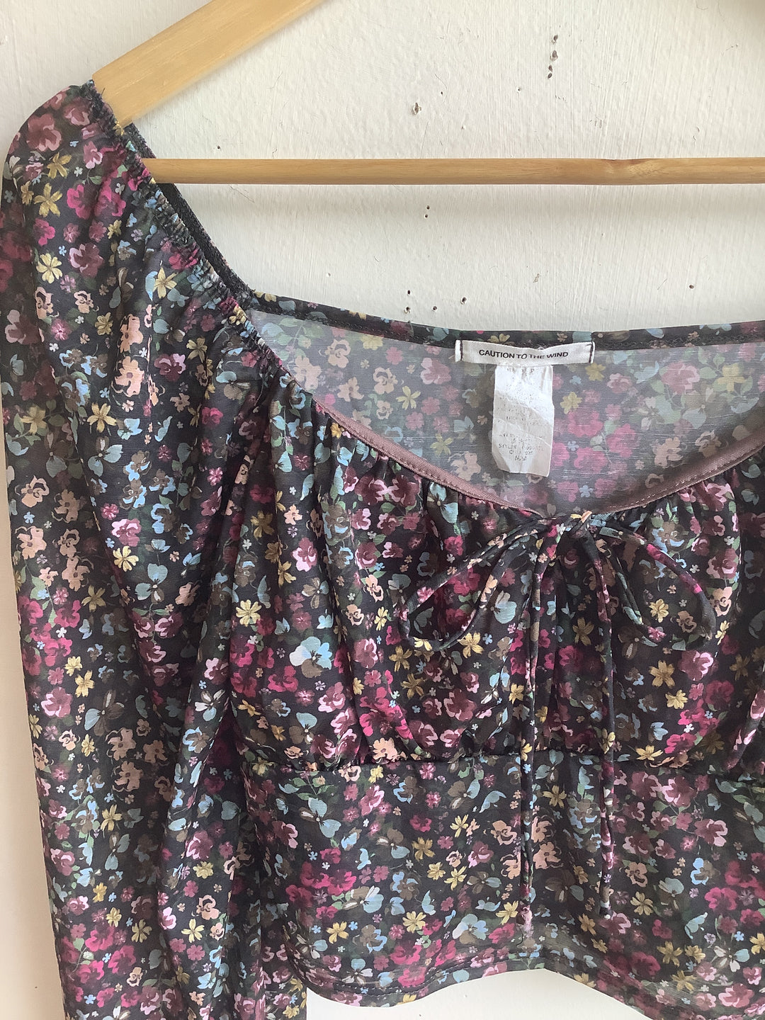 Floral Puff Sleeve Crop Top