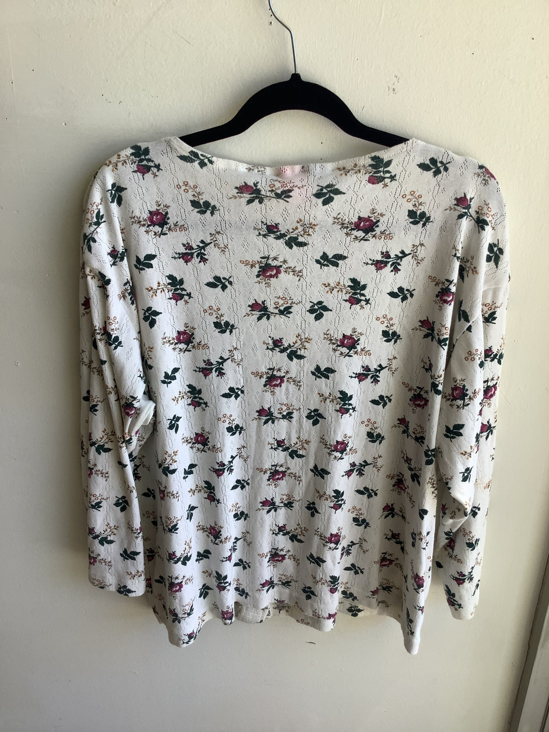 Vintage Lady Plus Rosebud Pointelle Button Cardigan Top