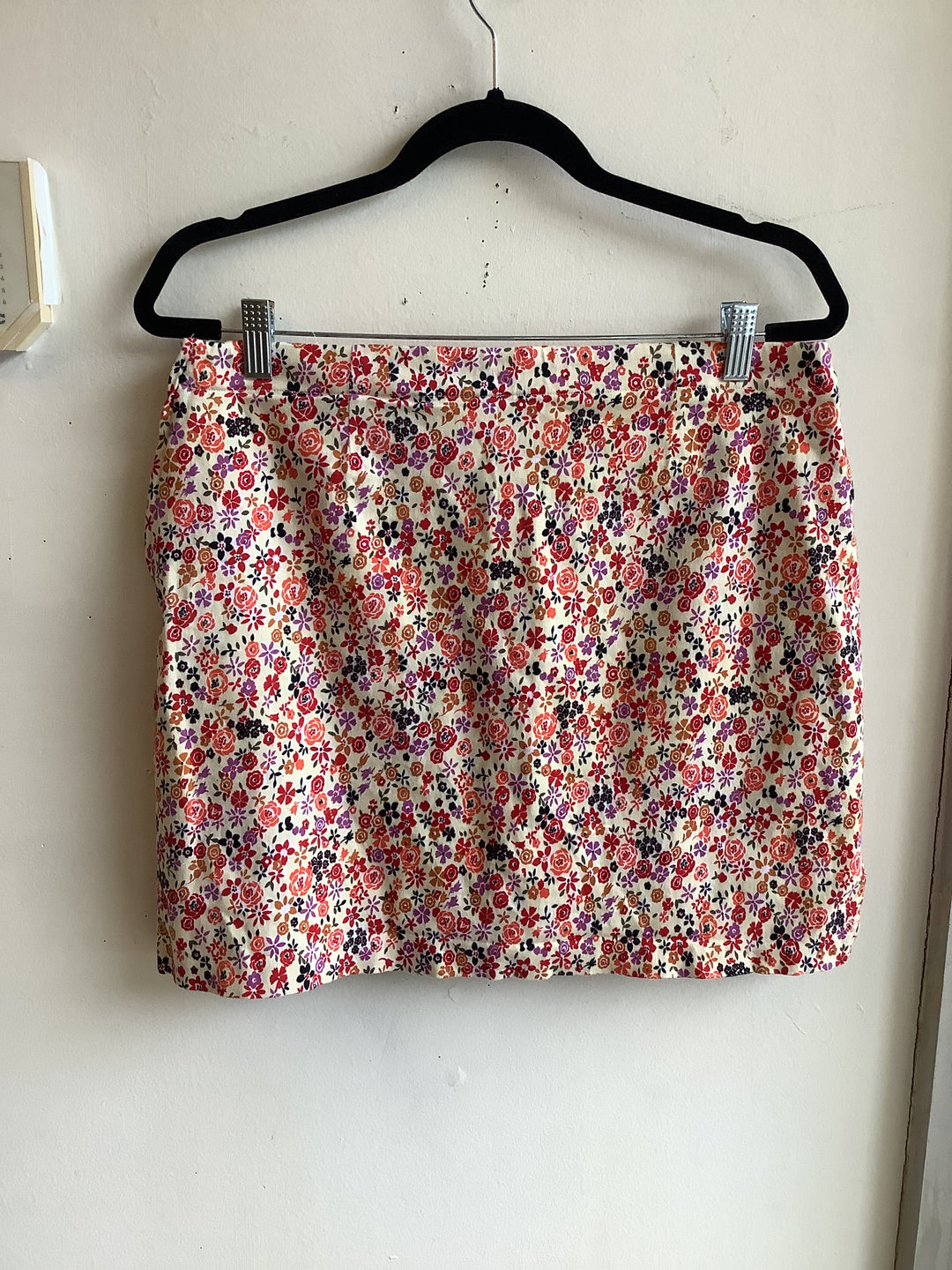 Vintage Floral Print Mini-Skort