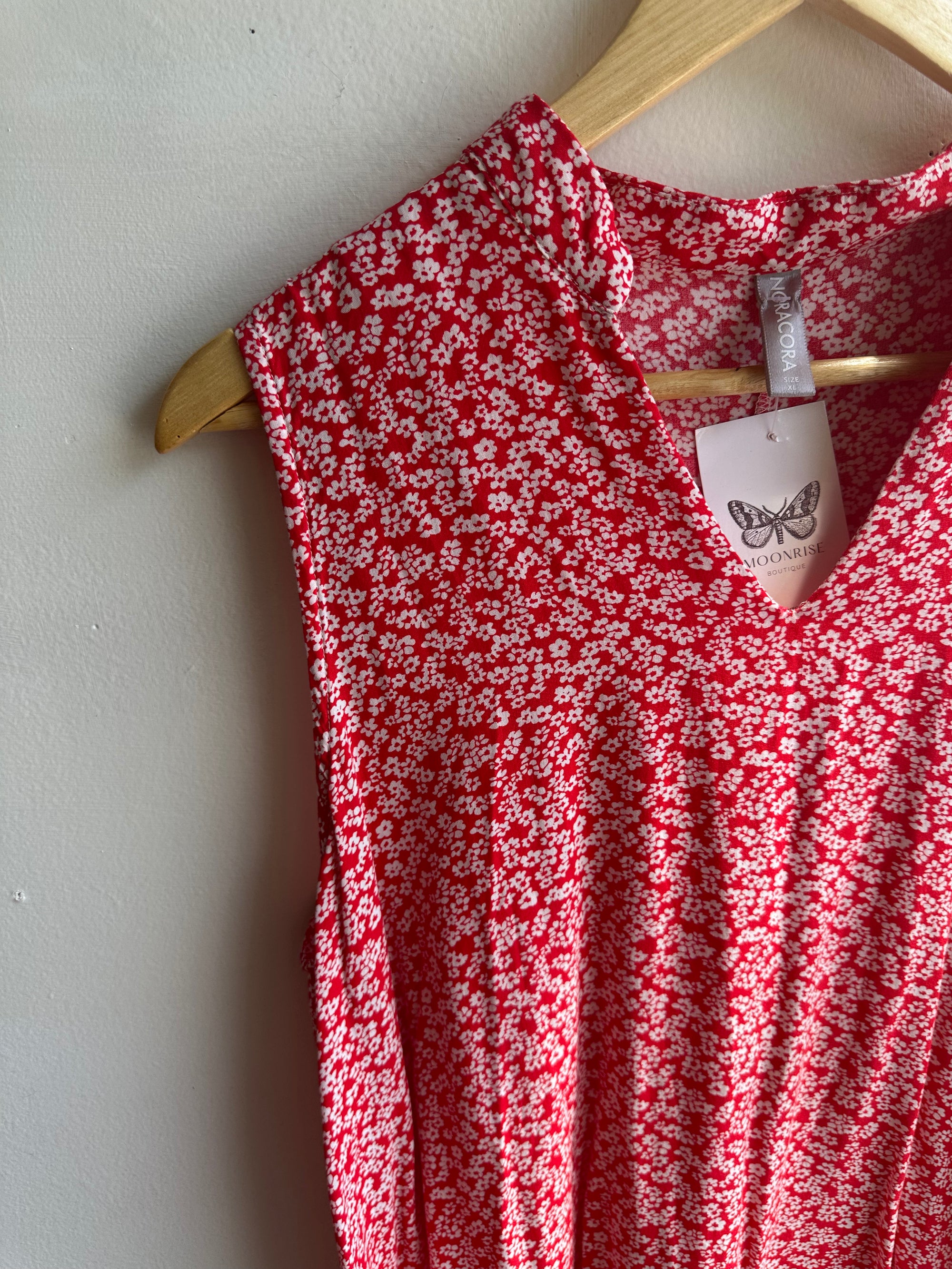 Noracora Red Ditsy Floral Sleeveless Tunic | Size XL