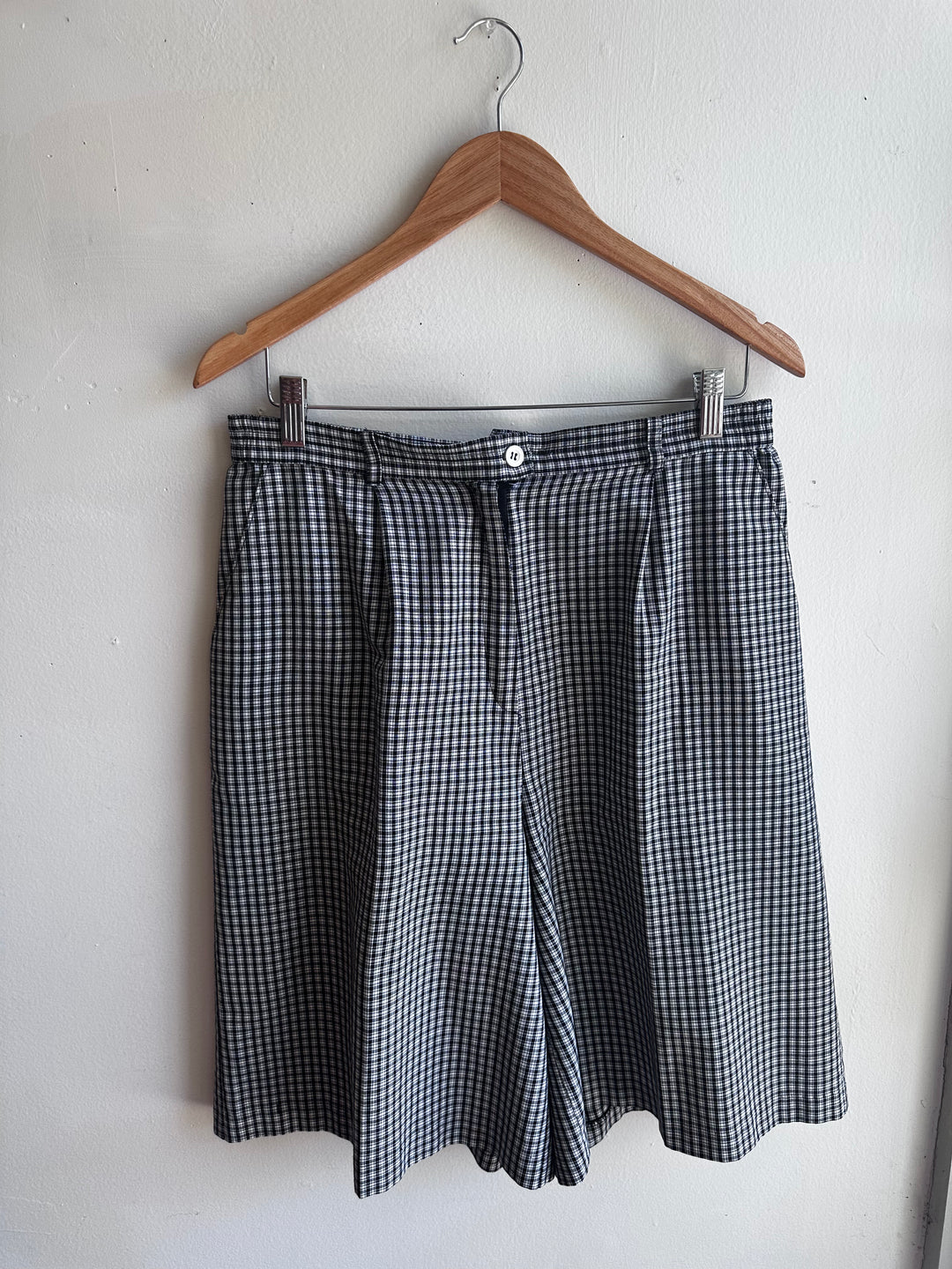 Vintage High-Waisted Gingham Shorts – Size 12