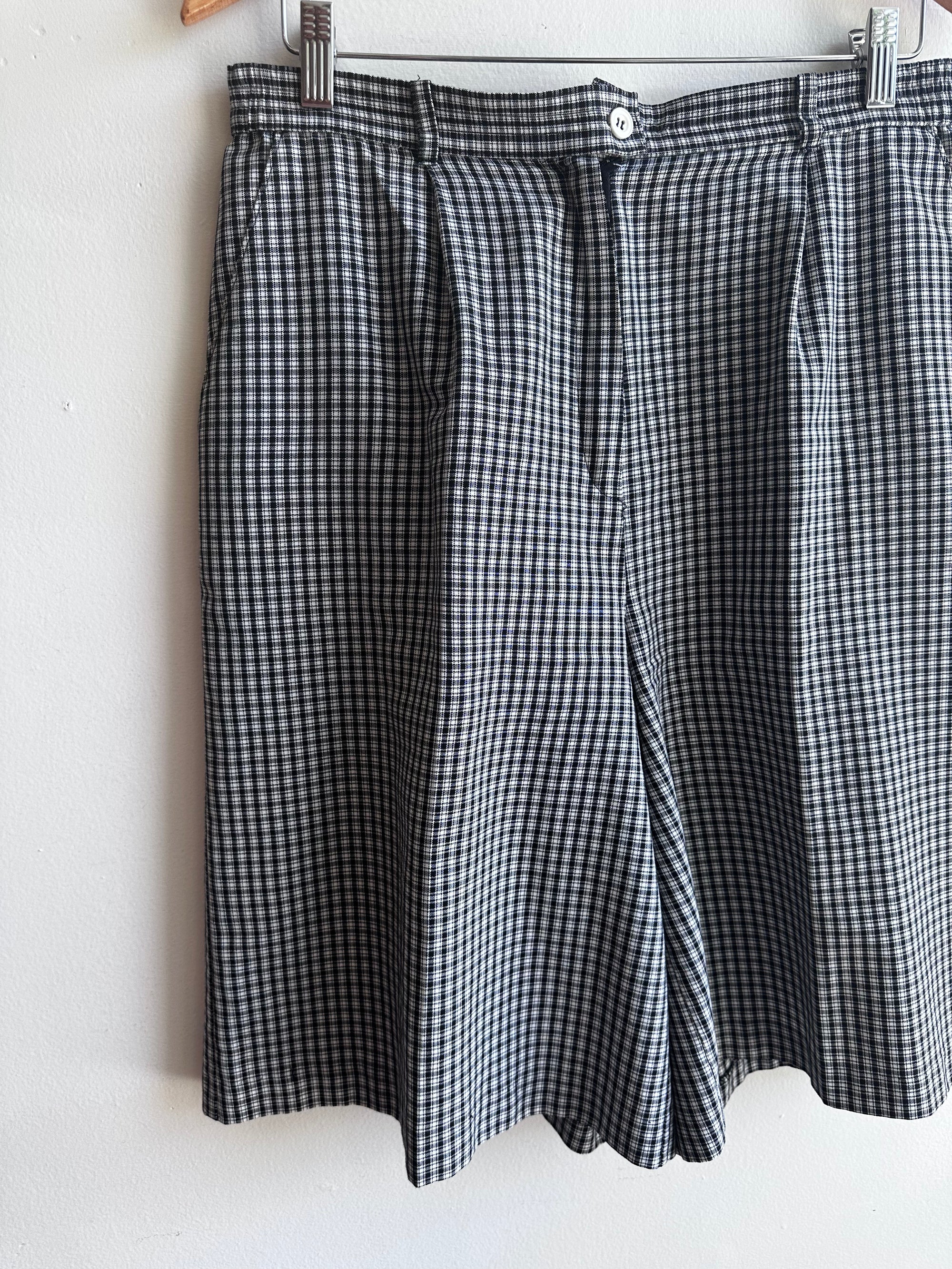 Vintage High-Waisted Gingham Shorts – Size 12