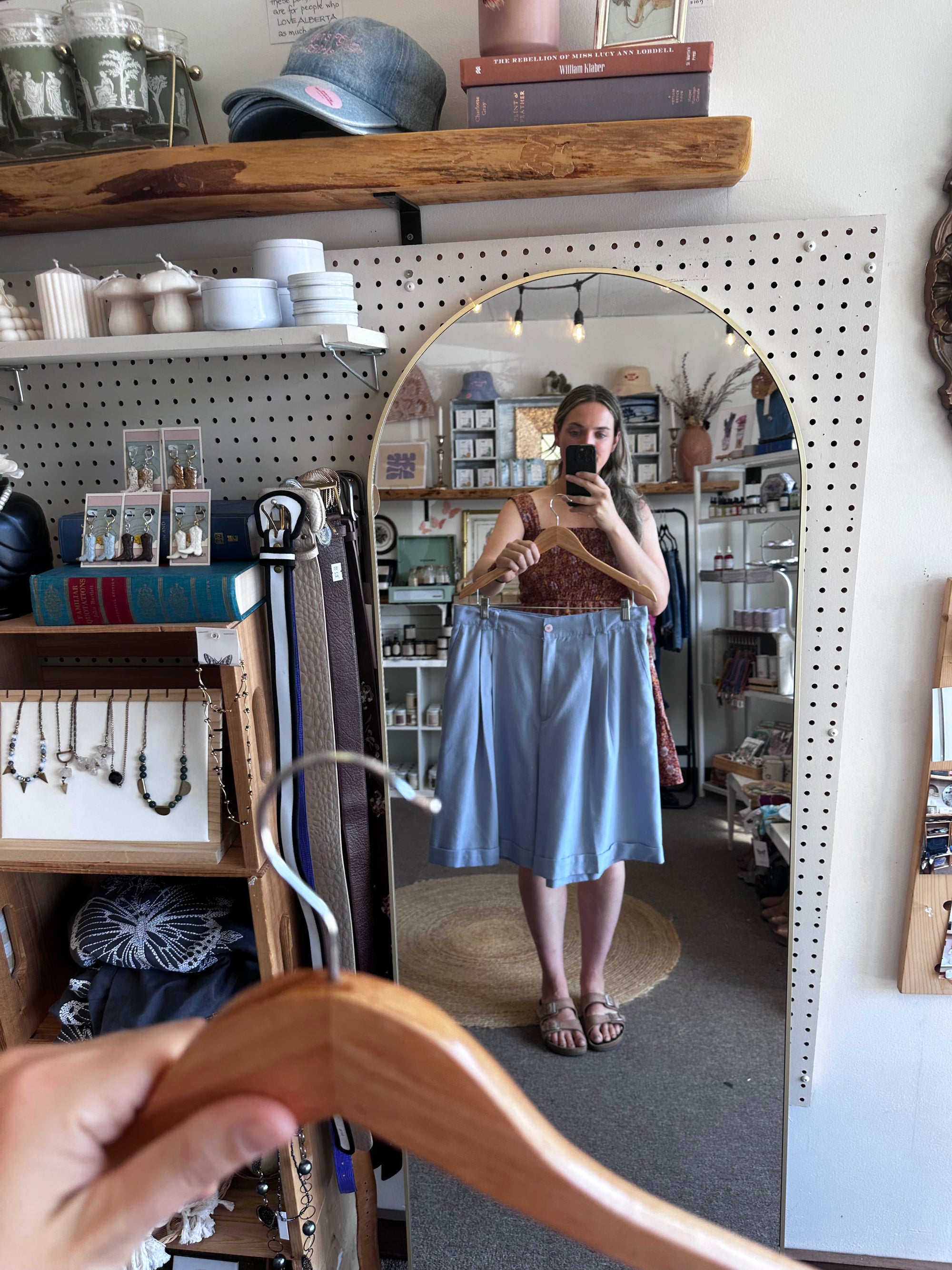 Vintage Periwinkle Pleated Shorts – Size XXL