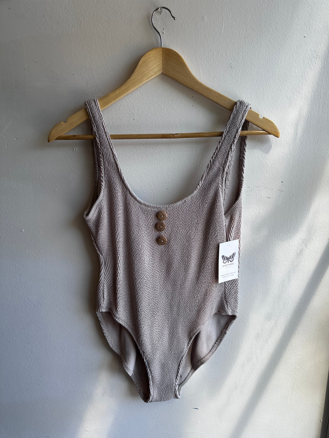 Vintage Textured Button-Front One-Piece Swimsuit – Size Large