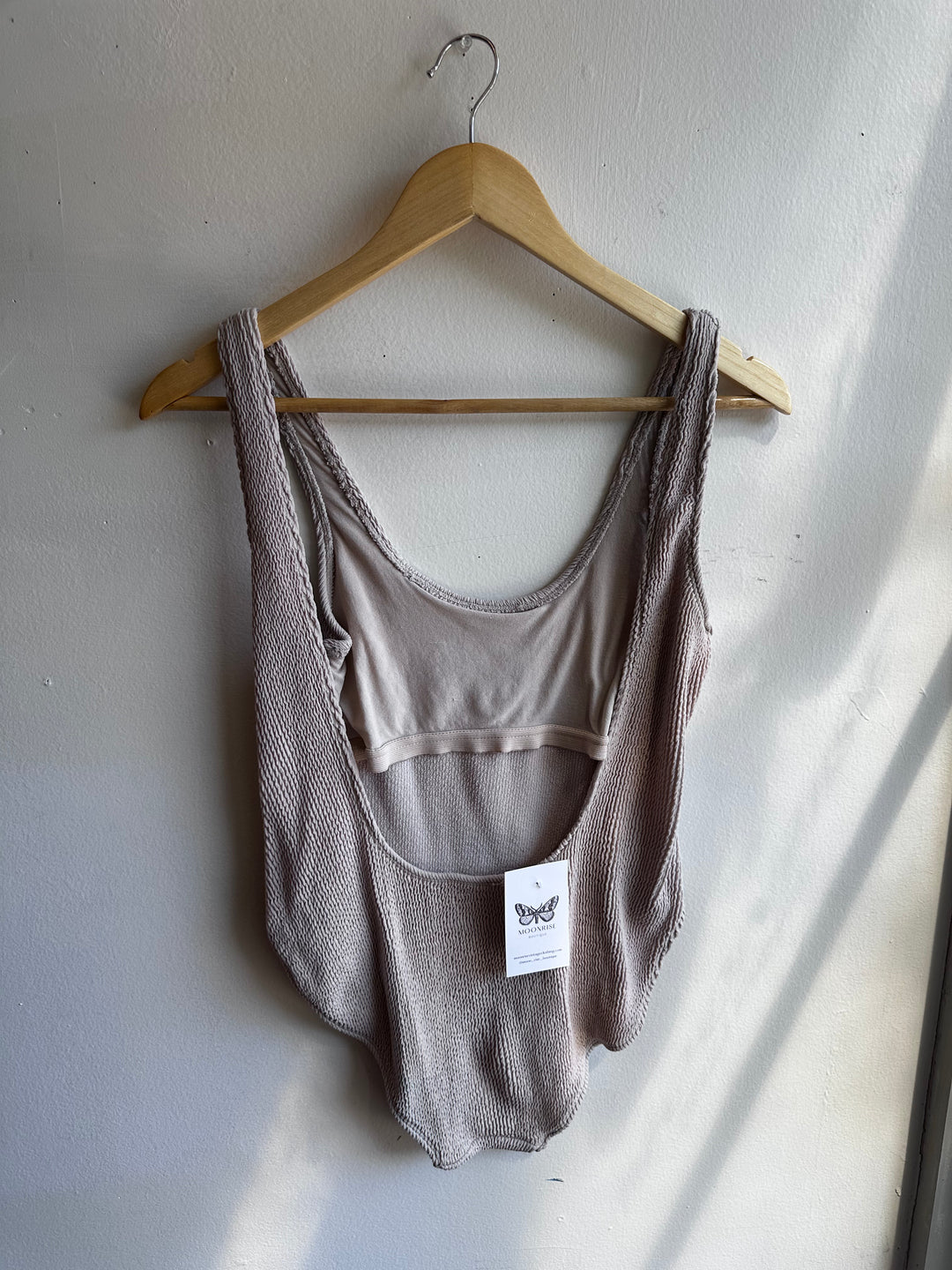 Vintage Textured Button-Front One-Piece Swimsuit – Size Large