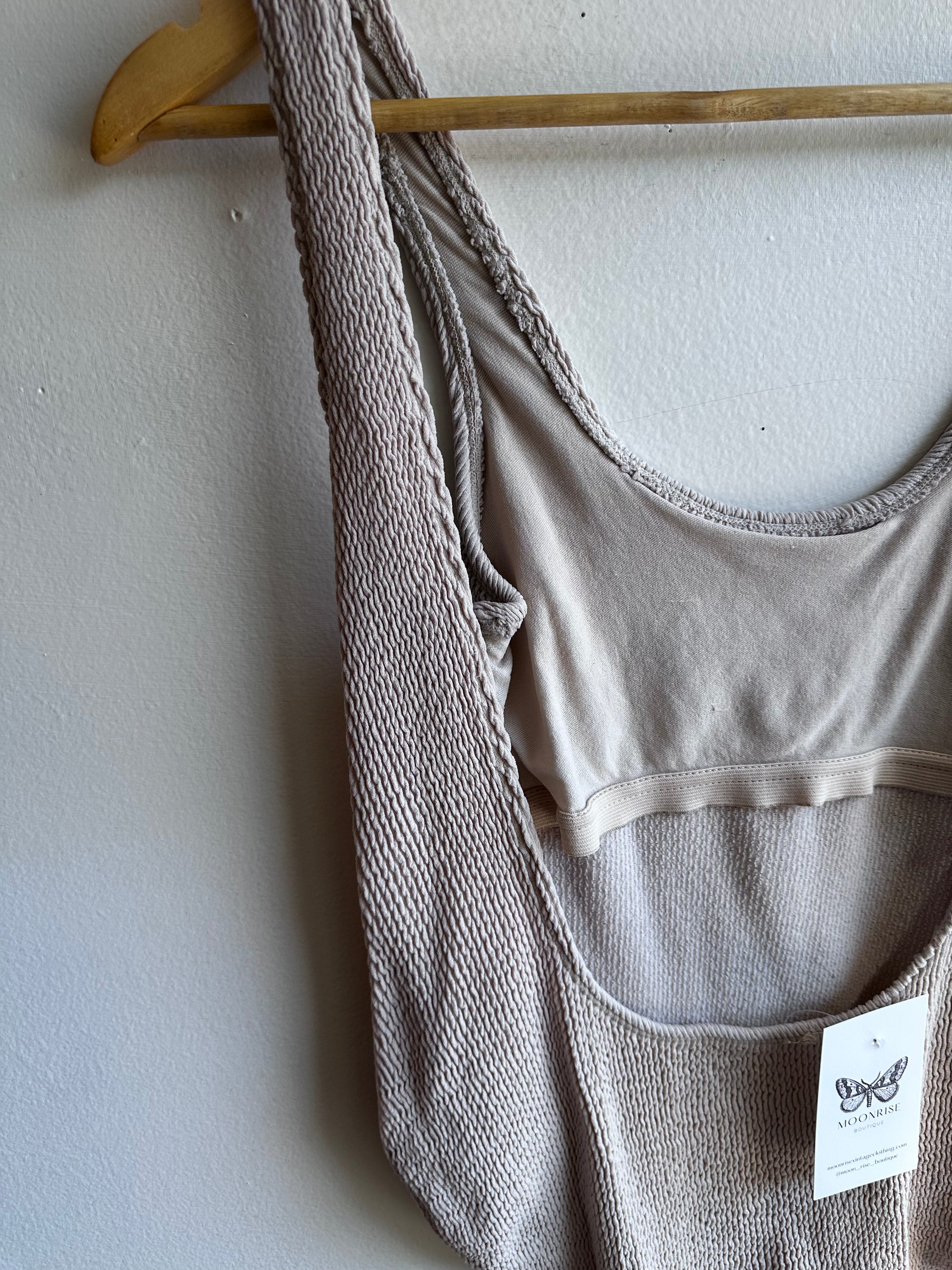 Vintage Textured Button-Front One-Piece Swimsuit – Size Large