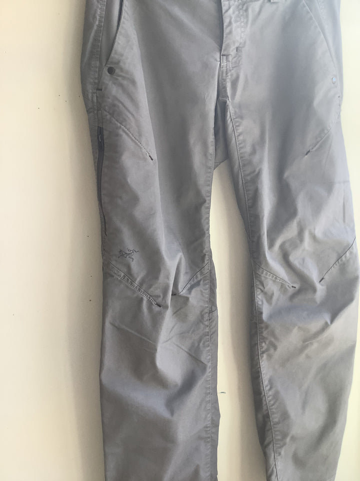Arc’teryx Lightweight Trail Pants – Grey