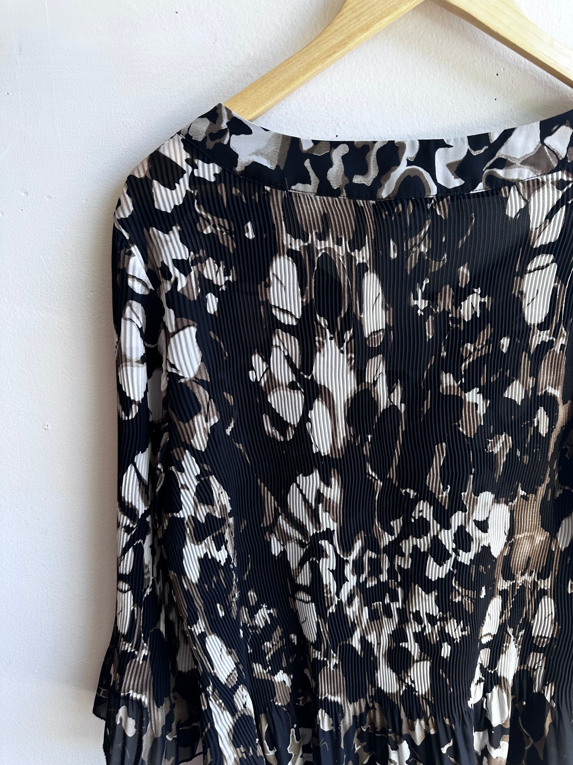 Midnight Petals Pleated Blouse | Size XL