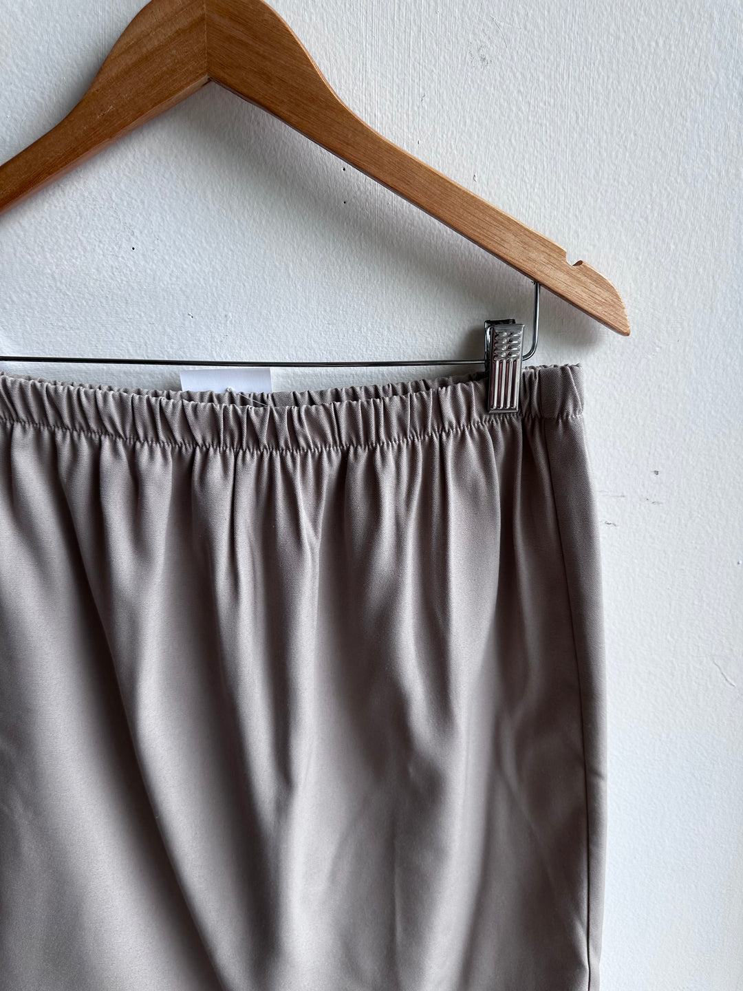Vintage Taupe Minimal Mini Skirt | Size 12 | Made in Canada