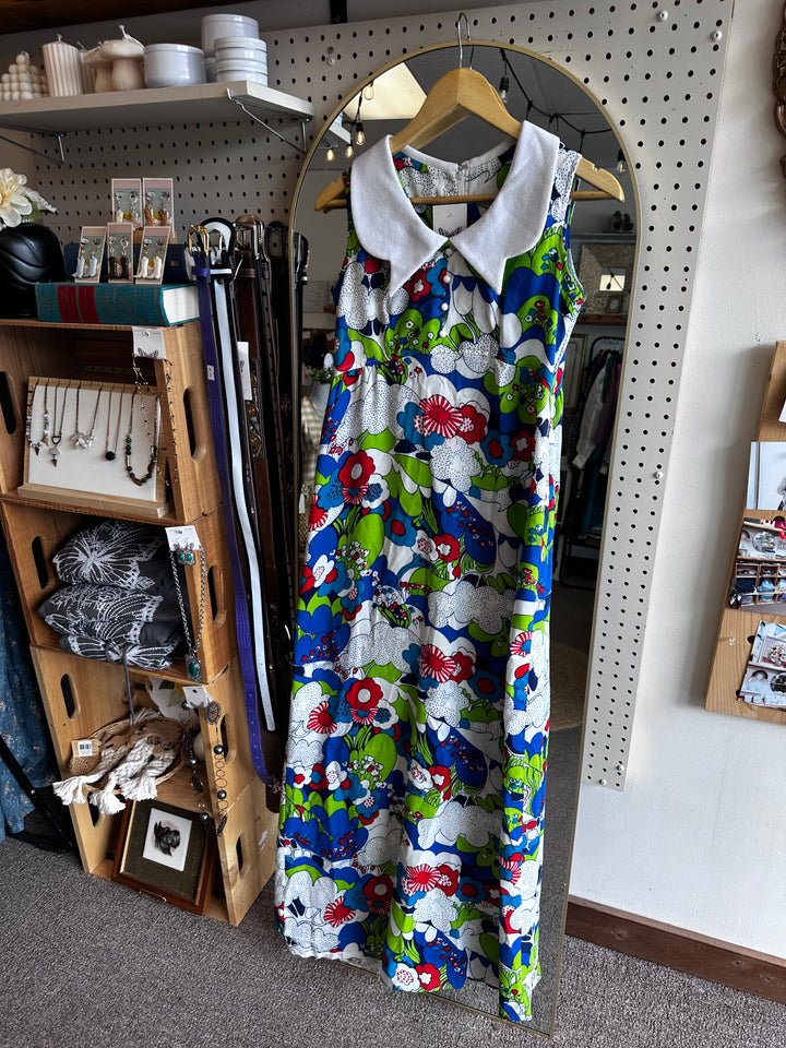 Vintage 1960s Floral Mod Maxi Dress with White Peter Pan Collar | Size Small