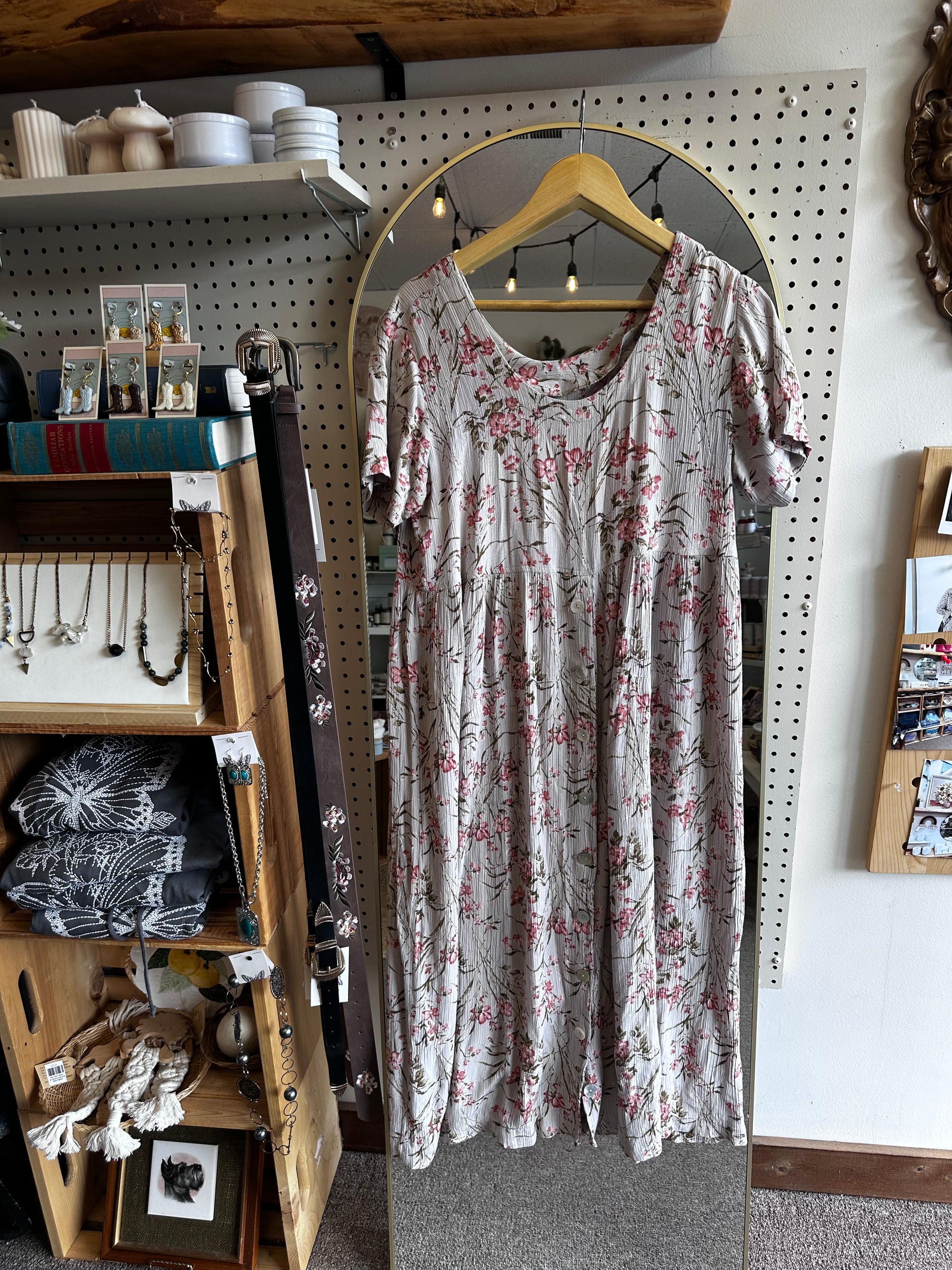 Vintage Blush Floral Crinkle Maxi Dress with Pockets | Size XL