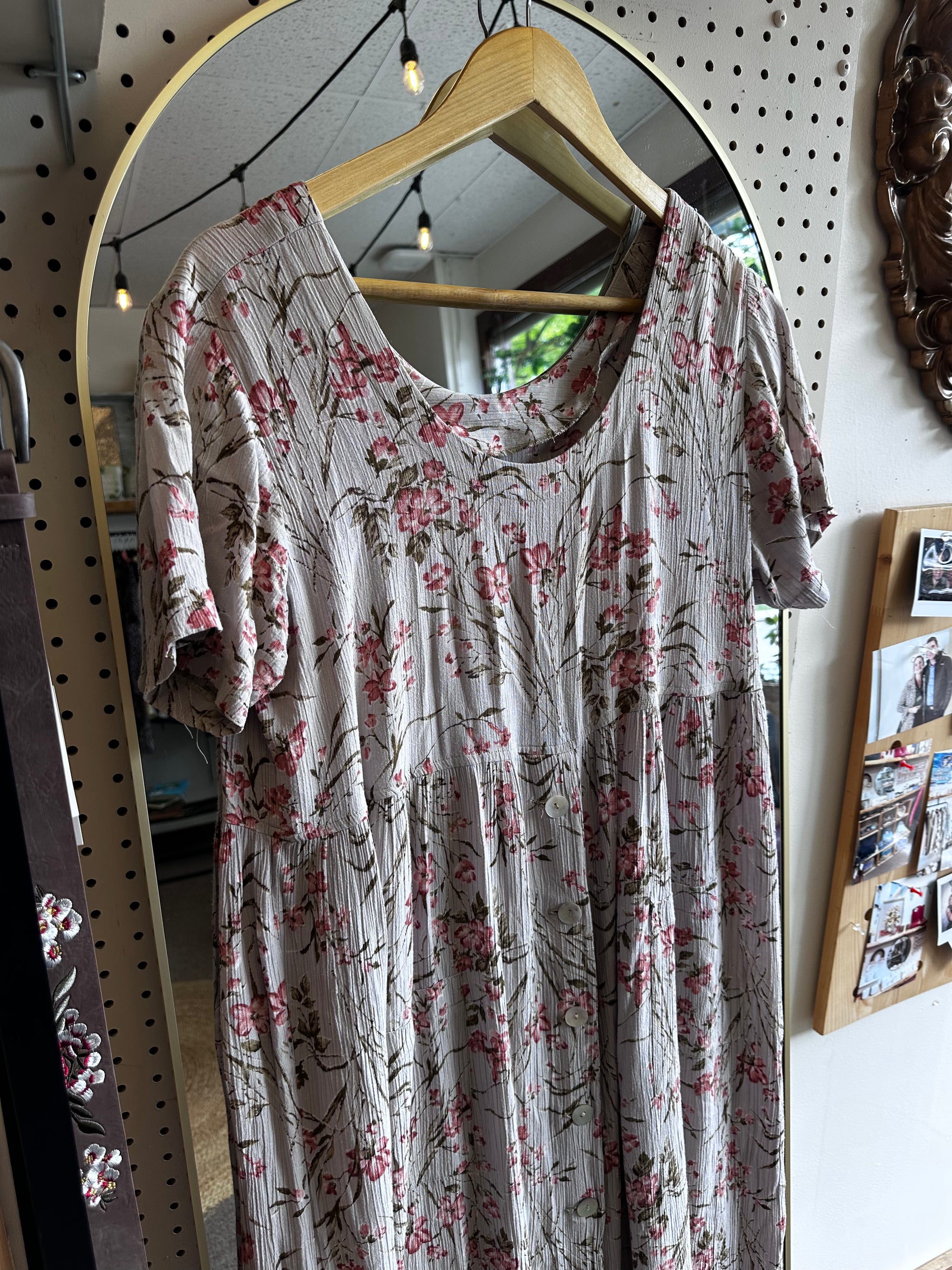 Vintage Blush Floral Crinkle Maxi Dress with Pockets | Size XL