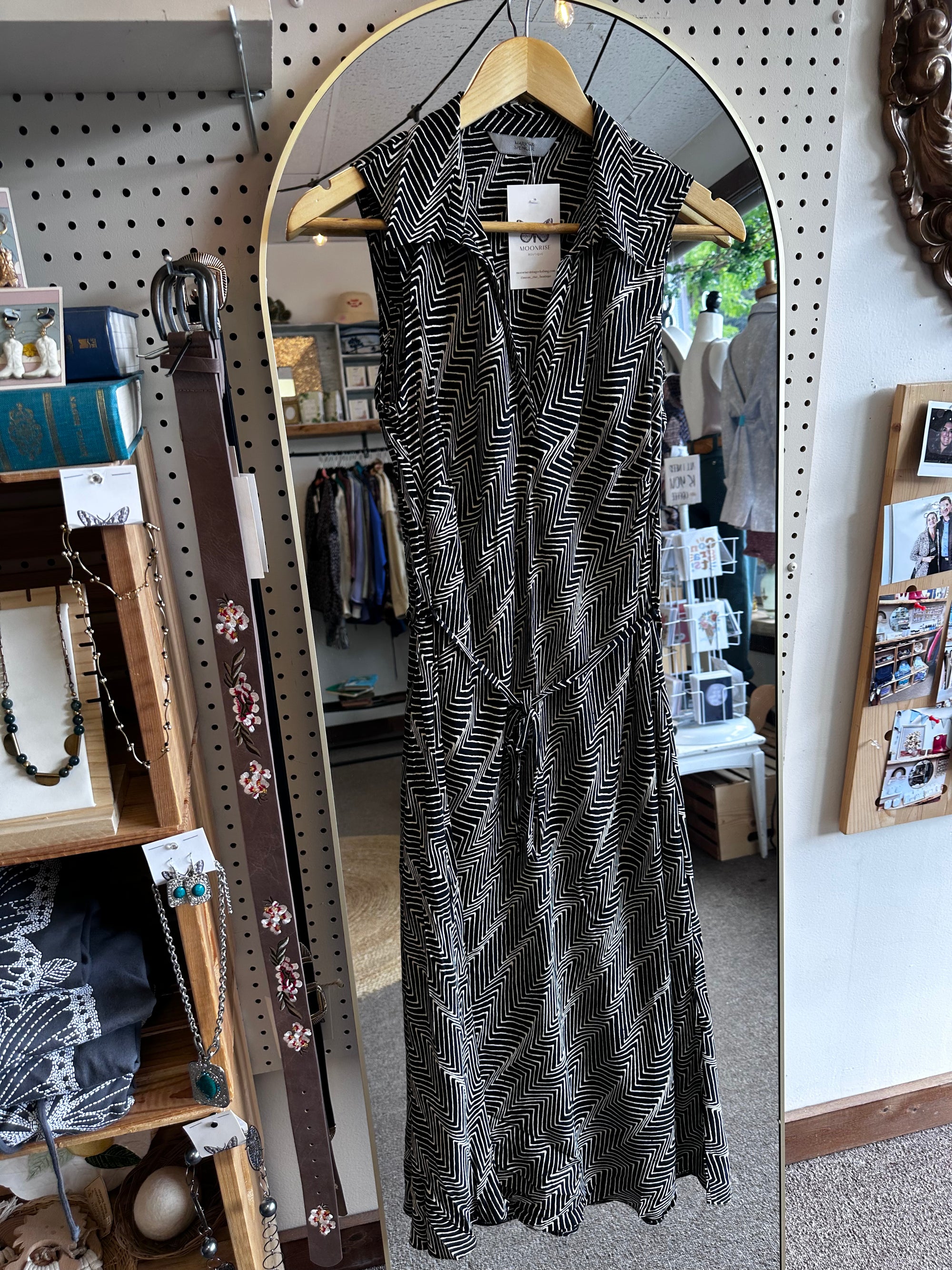 Vintage M&S Chevron Midi Shirt Dress – Size Medium