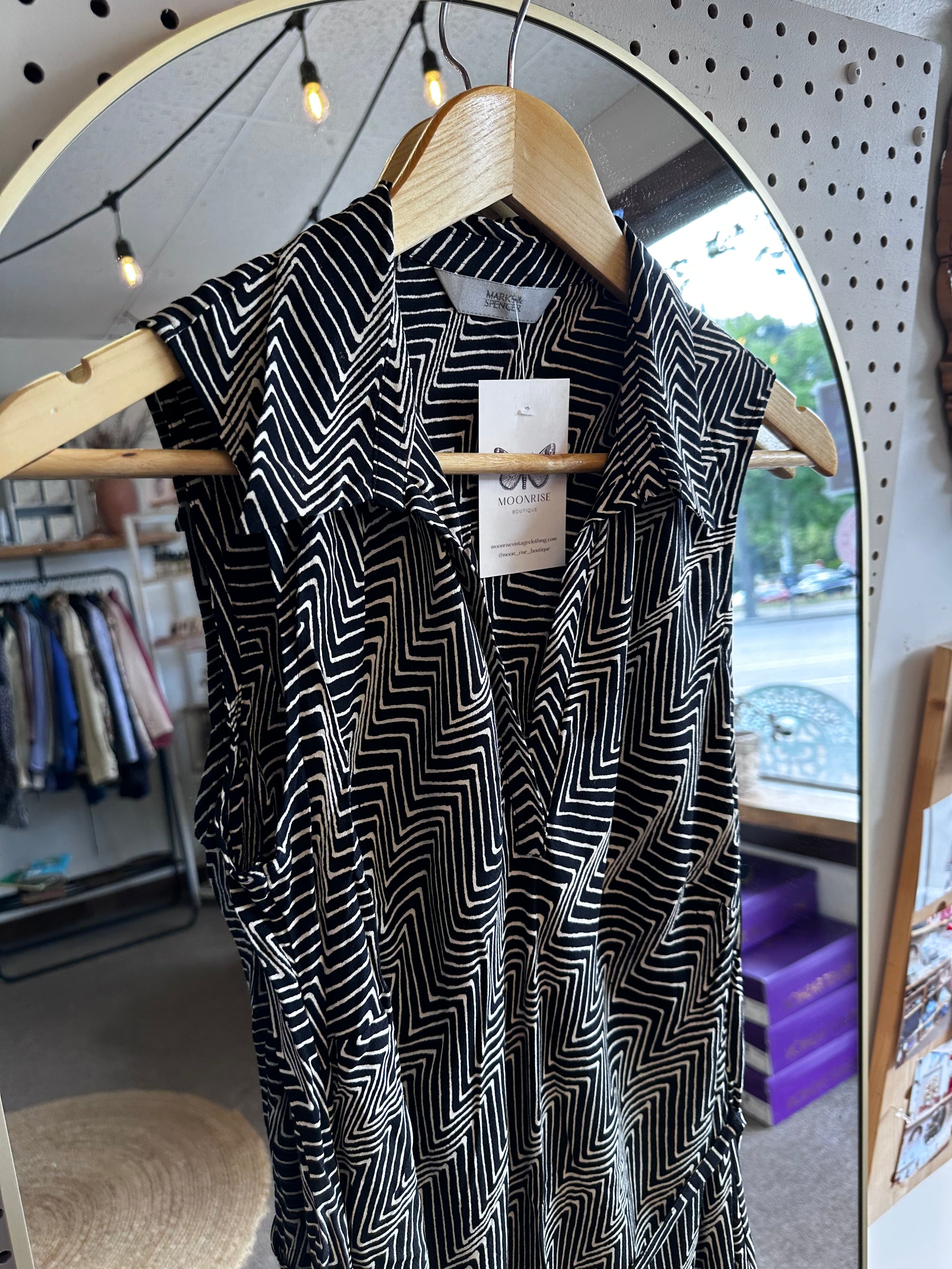 Vintage M&S Chevron Midi Shirt Dress – Size Medium