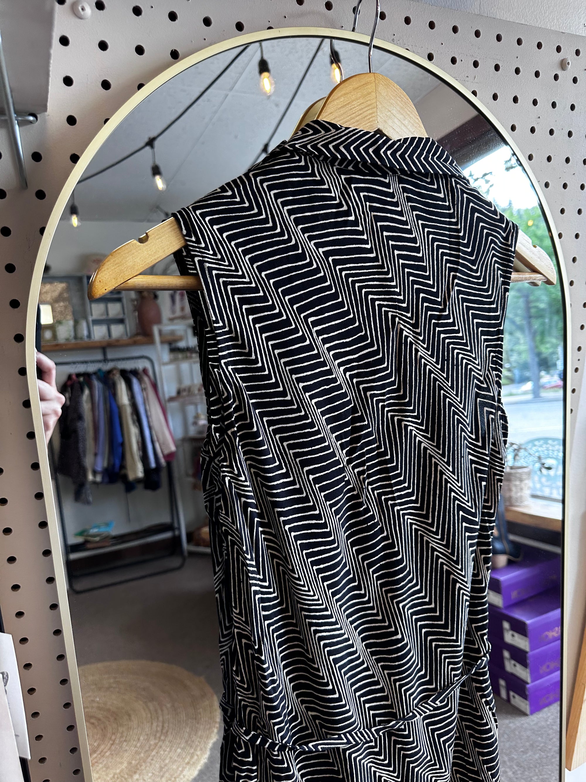 Vintage M&S Chevron Midi Shirt Dress – Size Medium