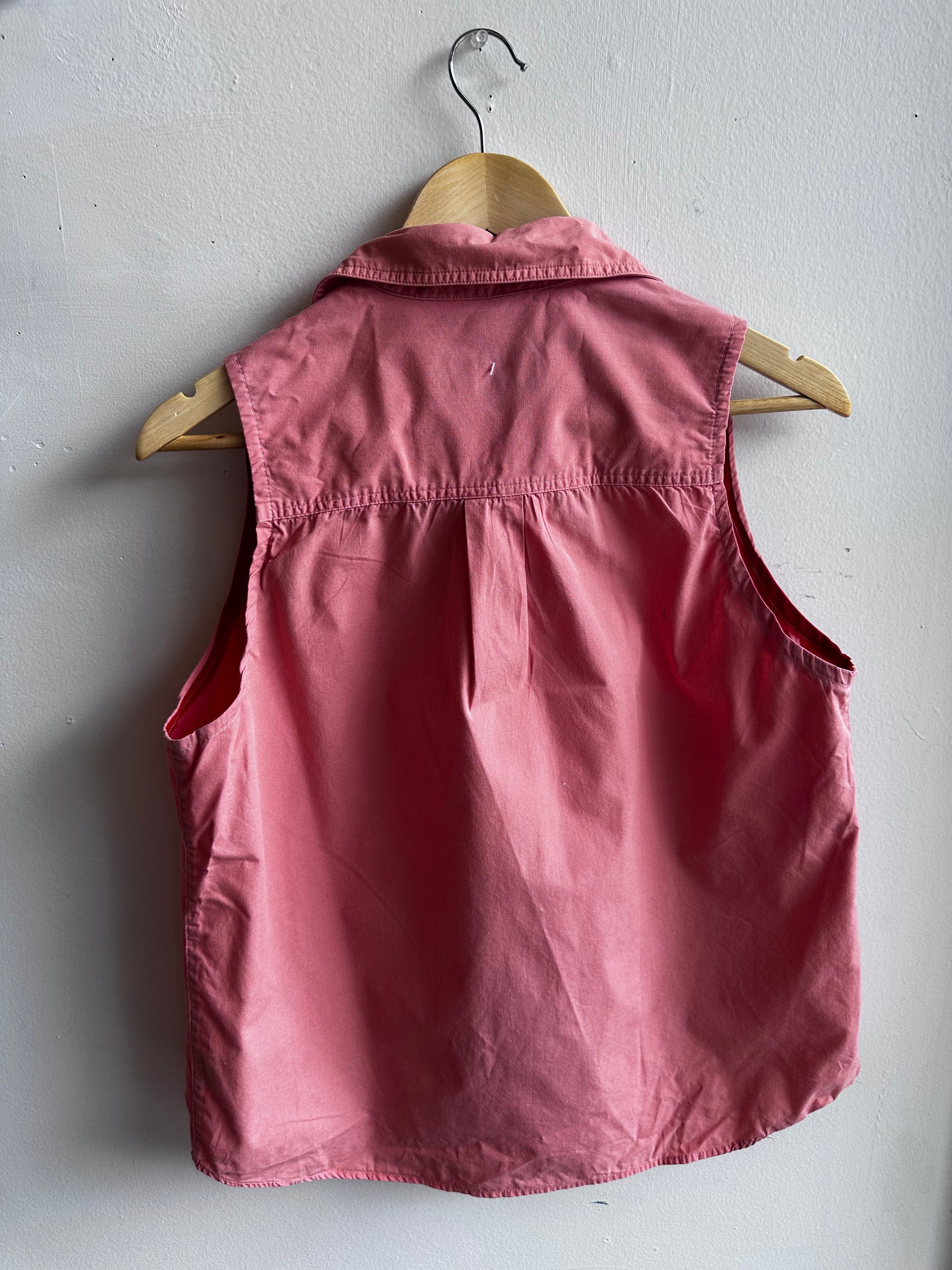 Vintage Lady Foot Locker Sleeveless Button-Up Shirt – Size Large