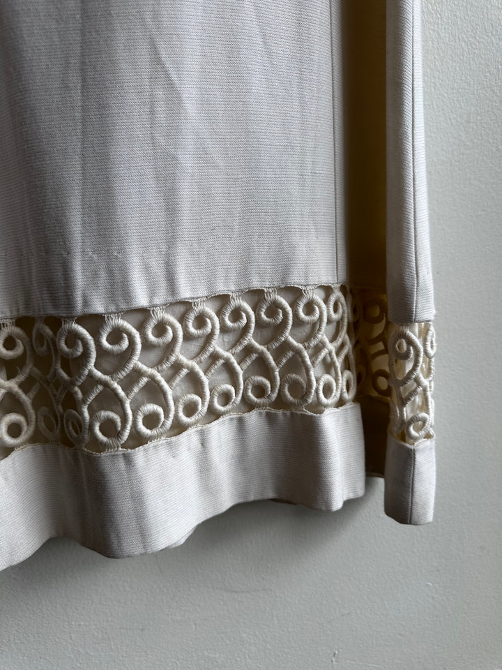 Vintage 60s Cream Shift Dress with Scroll Hem Detail – Size Medium