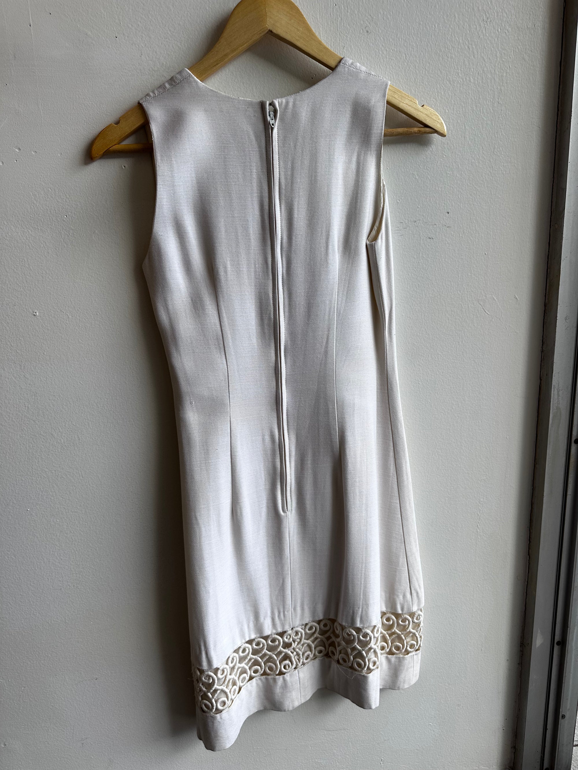 Vintage 60s Cream Shift Dress with Scroll Hem Detail – Size Medium