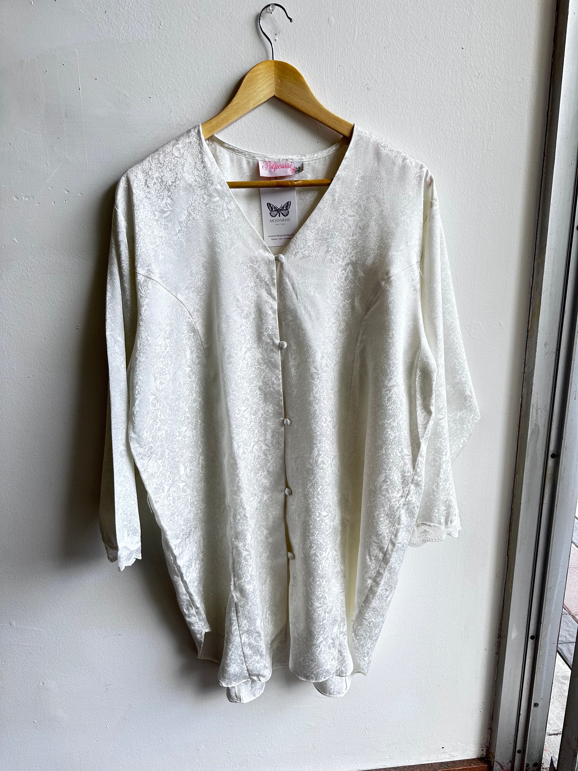 Vintage Shimmery Jacquard Button-Up Blouse – Size Large