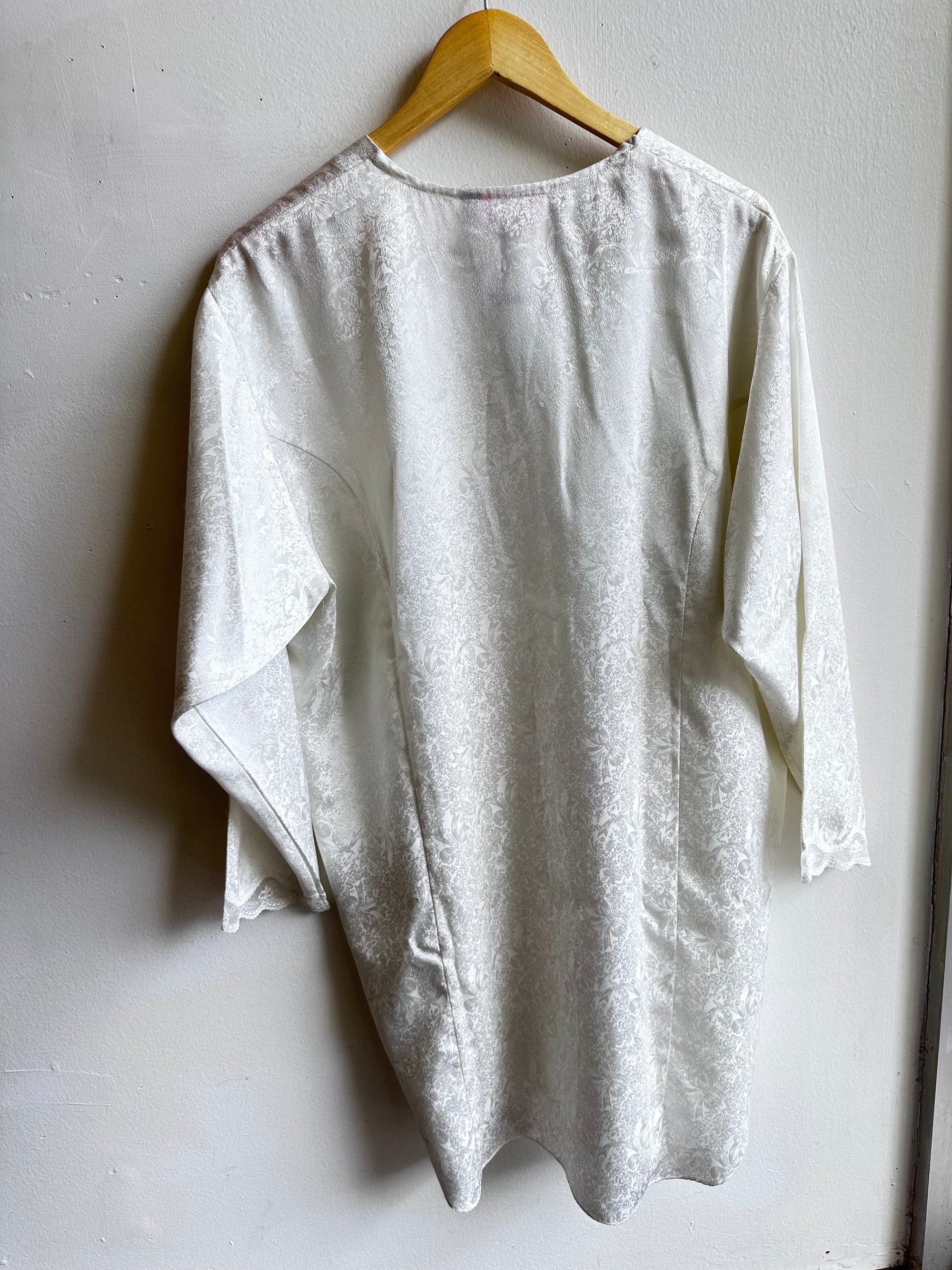 Vintage Shimmery Jacquard Button-Up Blouse – Size Large