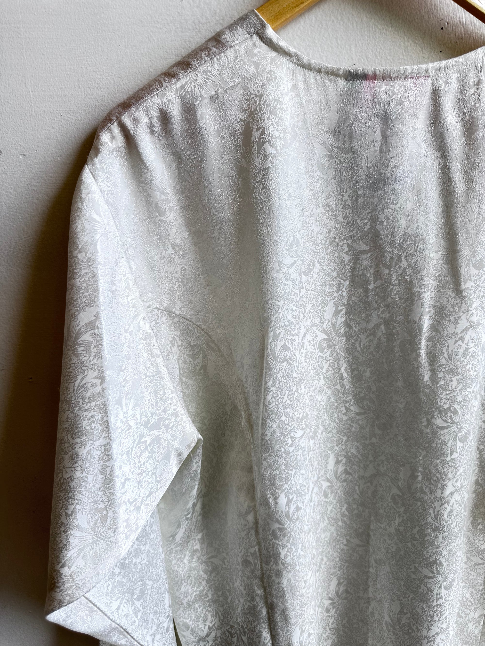 Vintage Shimmery Jacquard Button-Up Blouse – Size Large