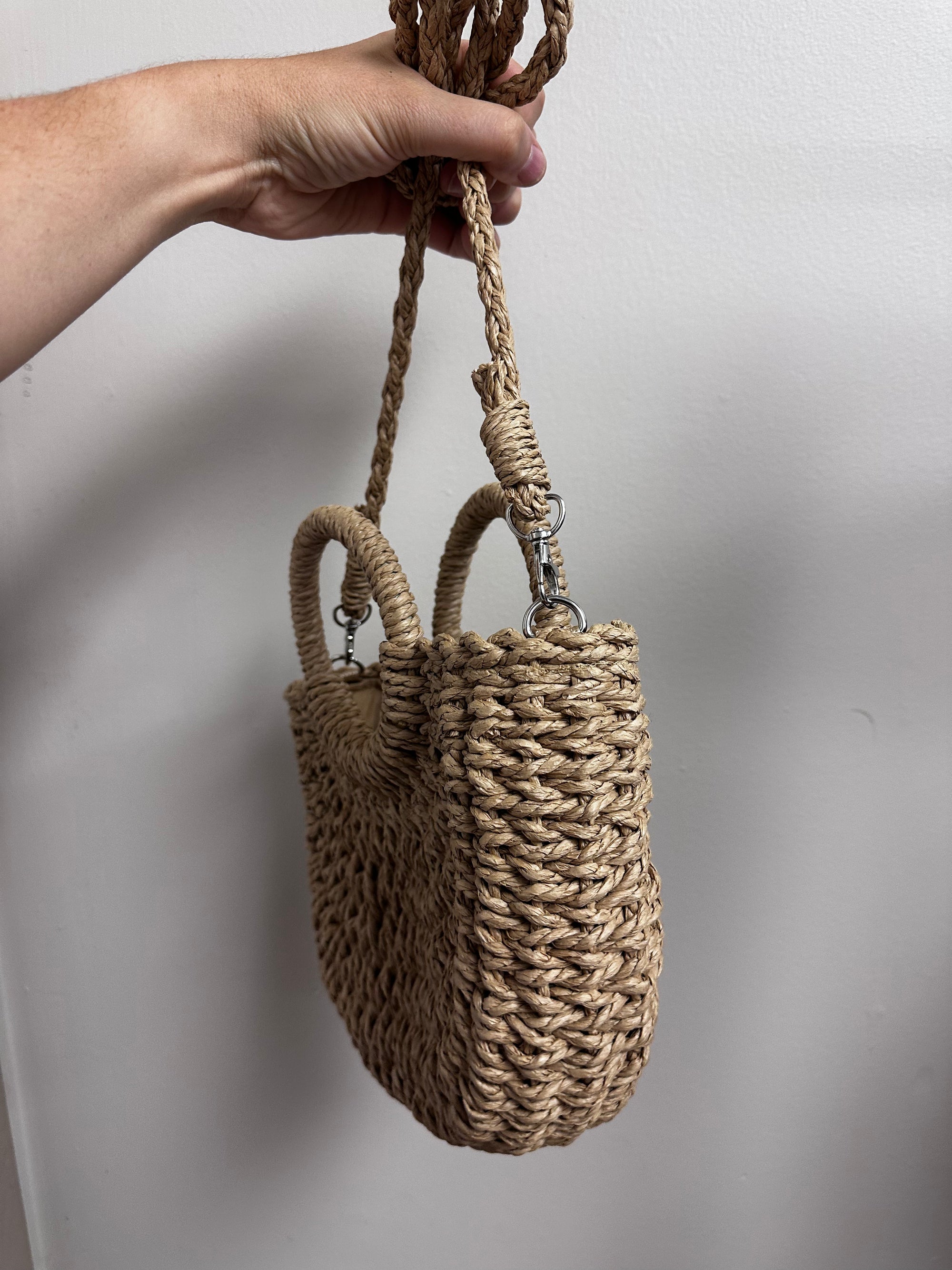 Woven Natural Fiber Circle Handle Bag