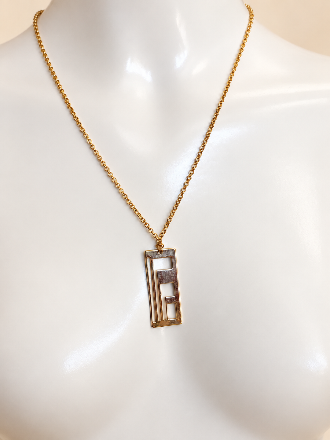 Linear Grace Necklace