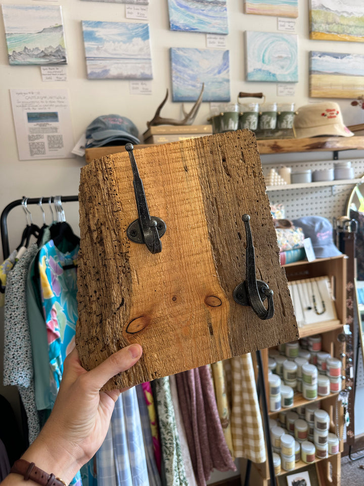 Papa’s Barnwood Double Hook Rack