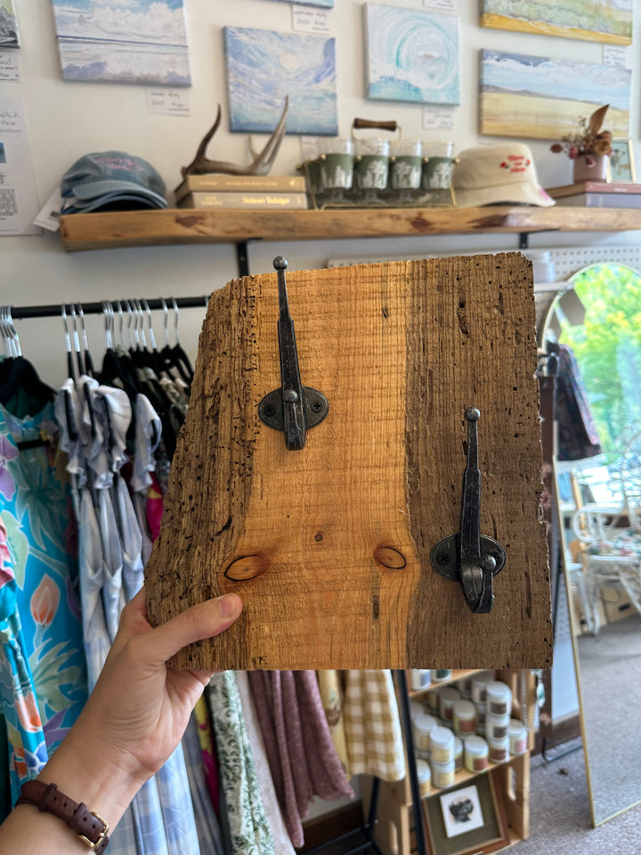 Papa’s Barnwood Double Hook Rack