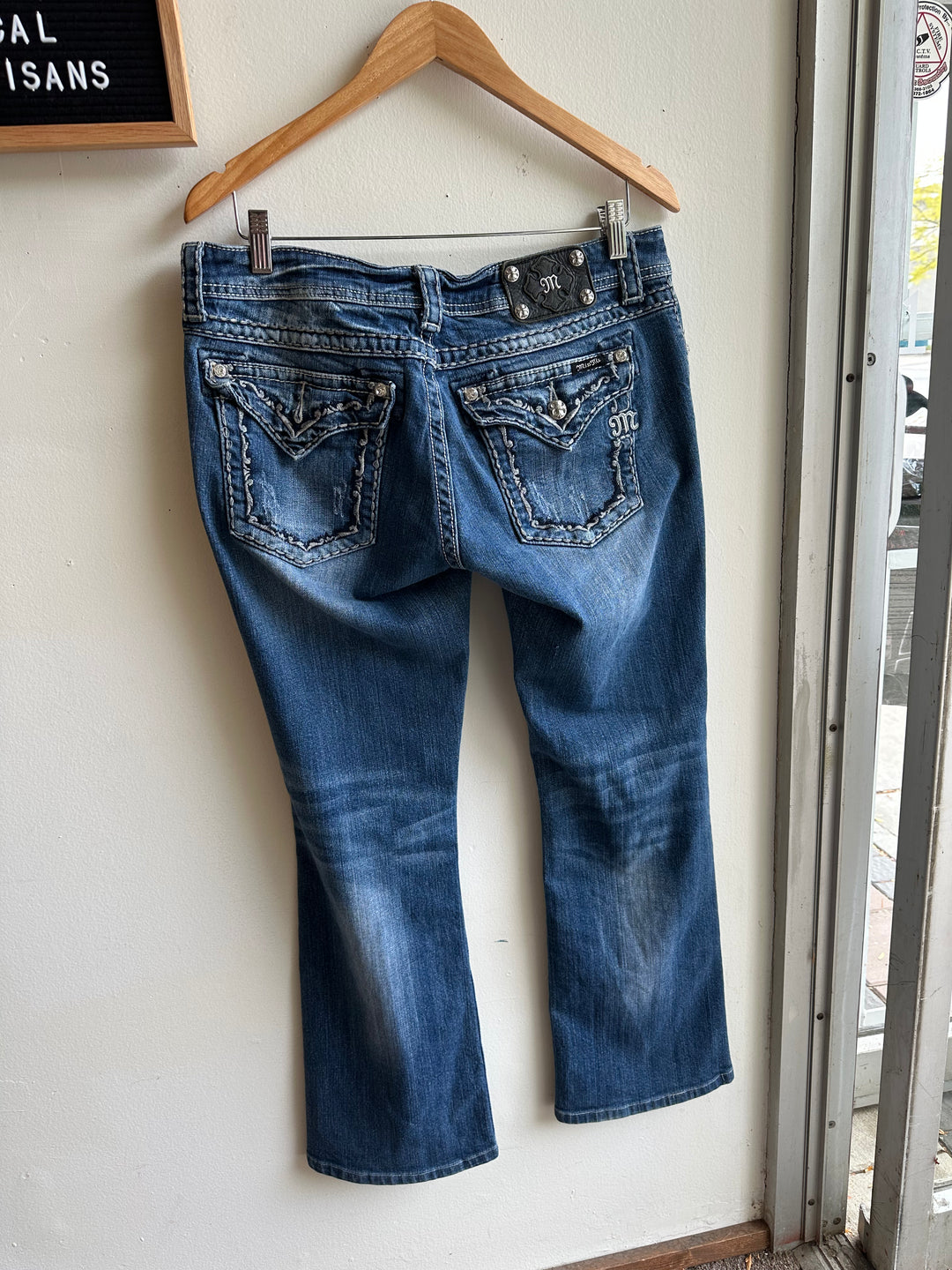 Vintage Miss Me Lowrise Bootcut Jeans – Rhinestone Detail | Size 31