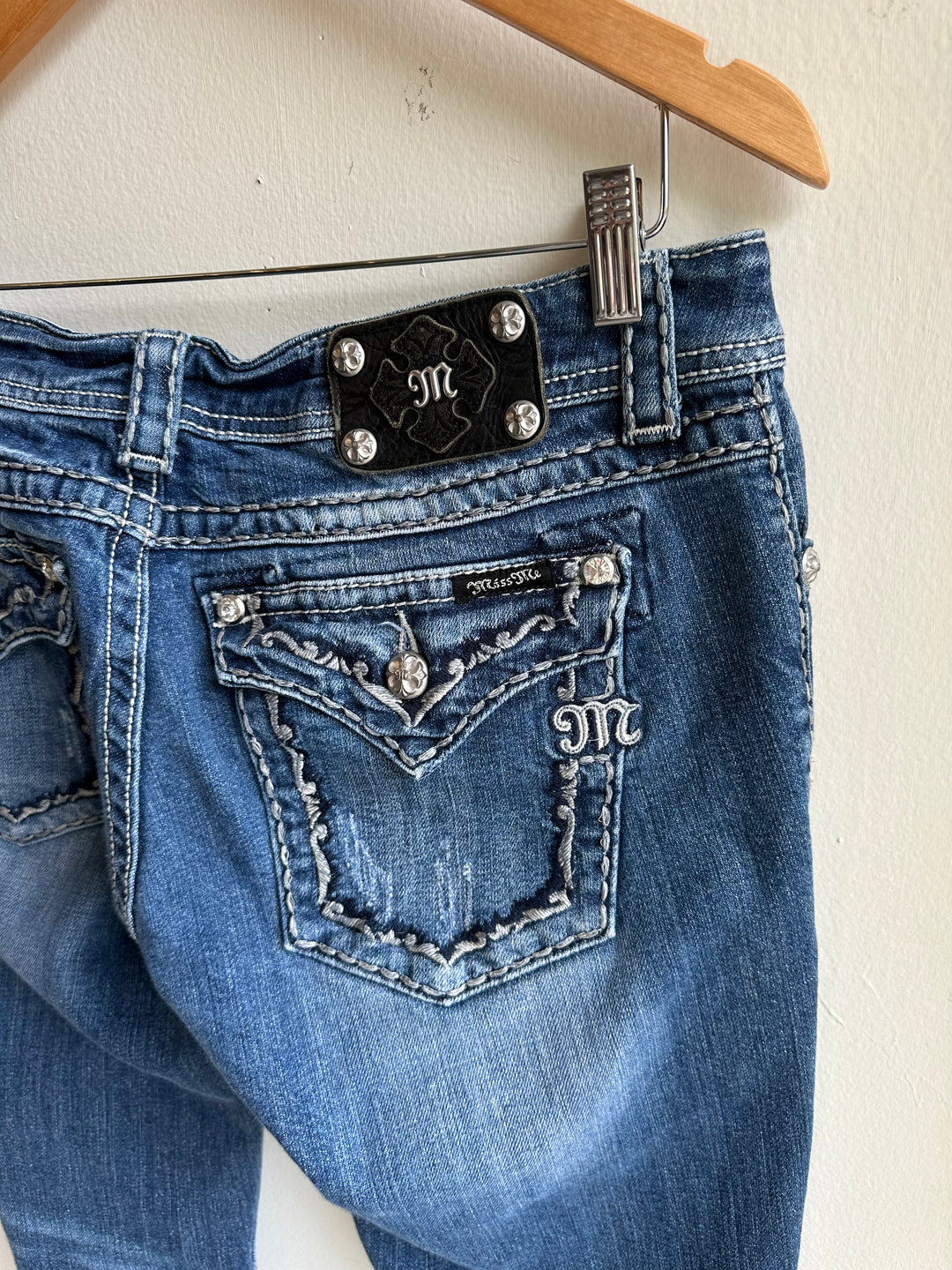 Vintage Miss Me Lowrise Bootcut Jeans – Rhinestone Detail | Size 31
