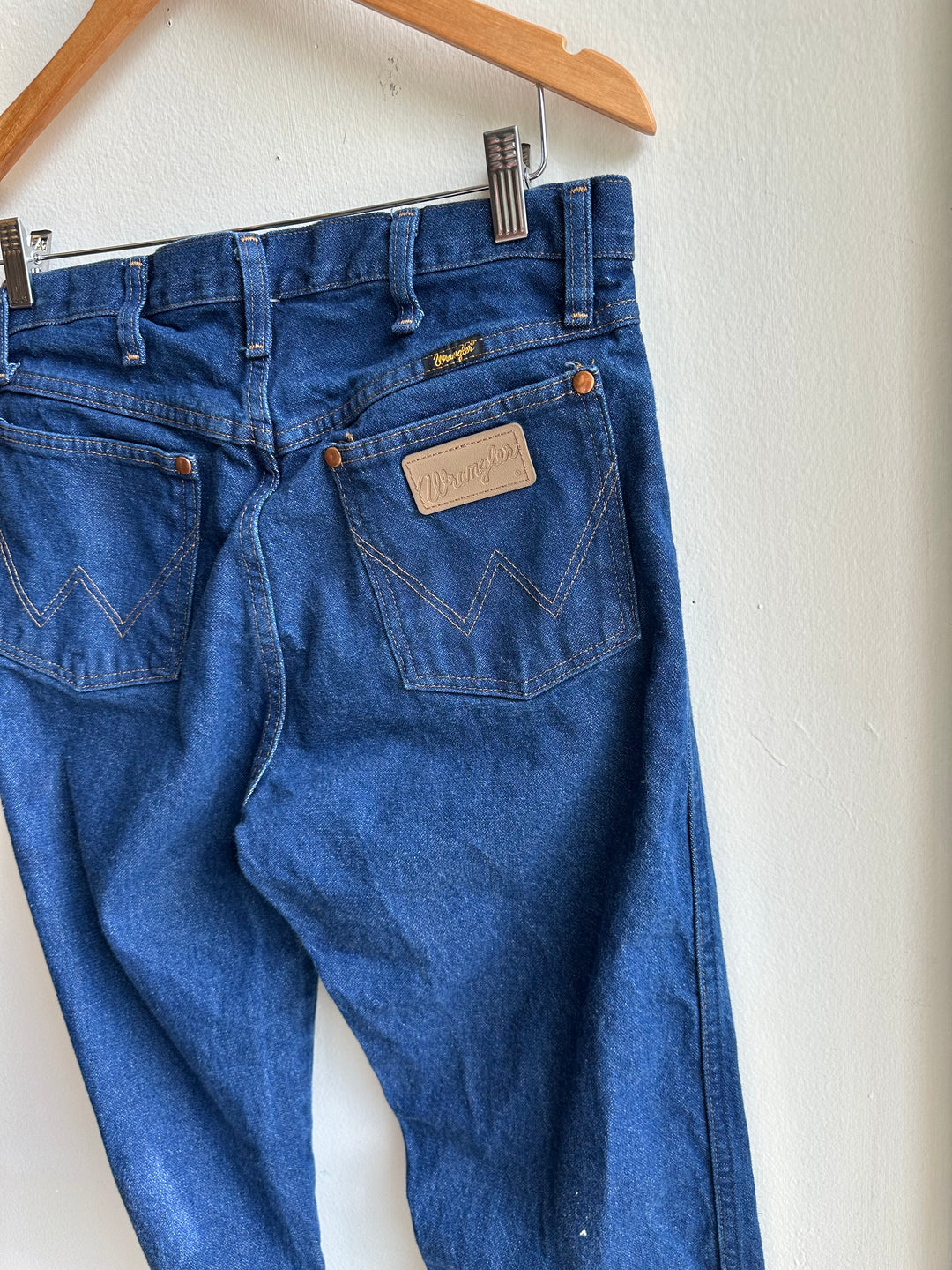 Vintage Wrangler Dark Wash Jeans – 31W x 38L