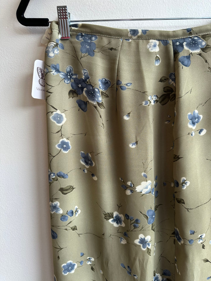 Vintage 90s Green Floral Maxi Skirt | Made in Canada | Size 10