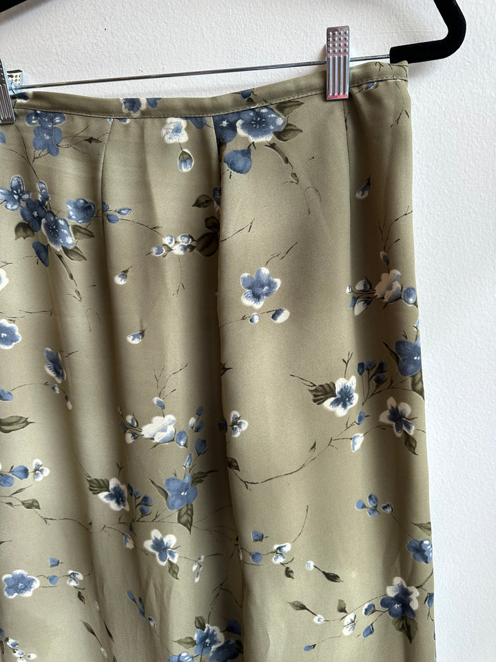 Vintage 90s Green Floral Maxi Skirt | Made in Canada | Size 10