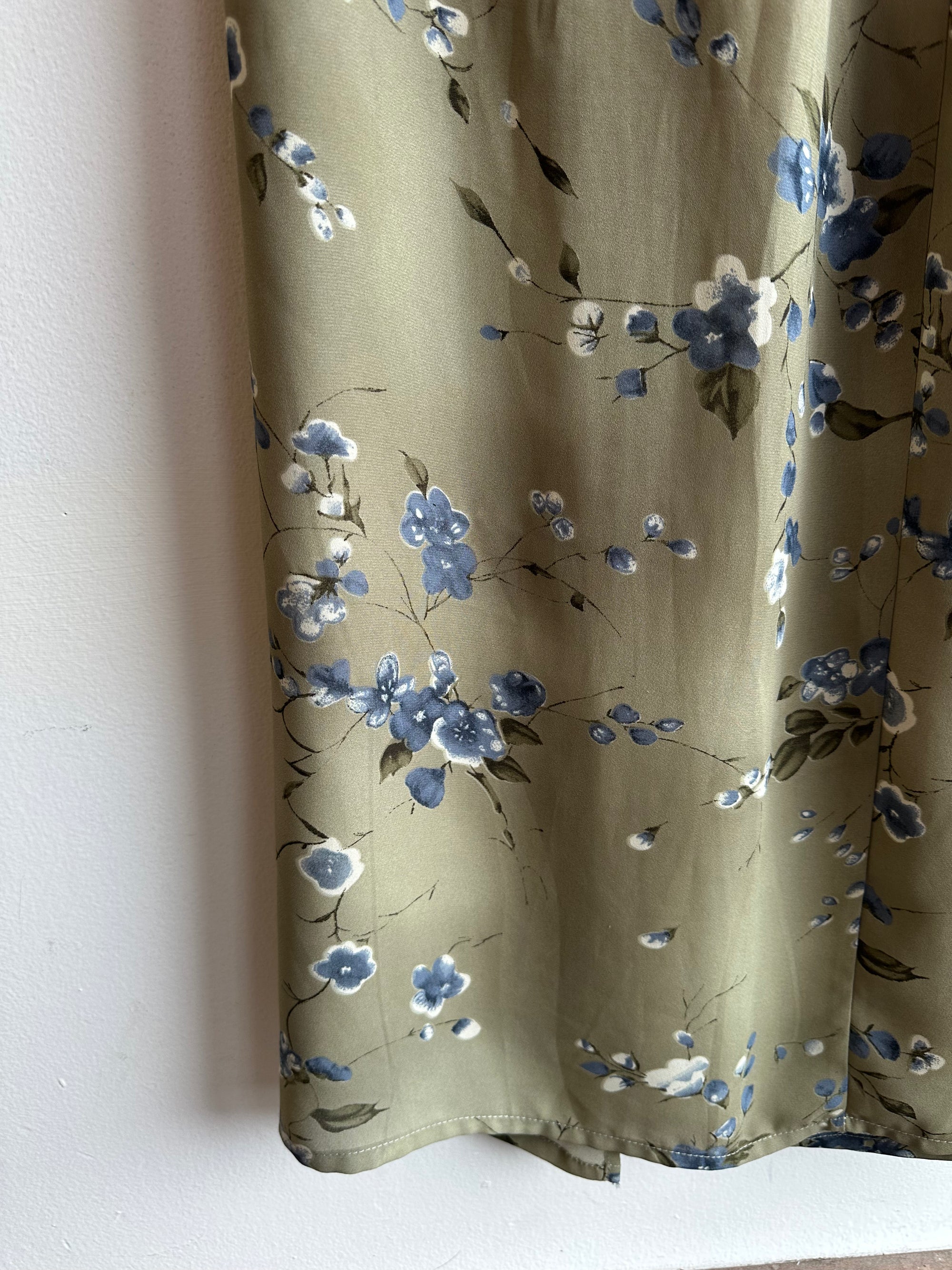 Vintage 90s Green Floral Maxi Skirt | Made in Canada | Size 10