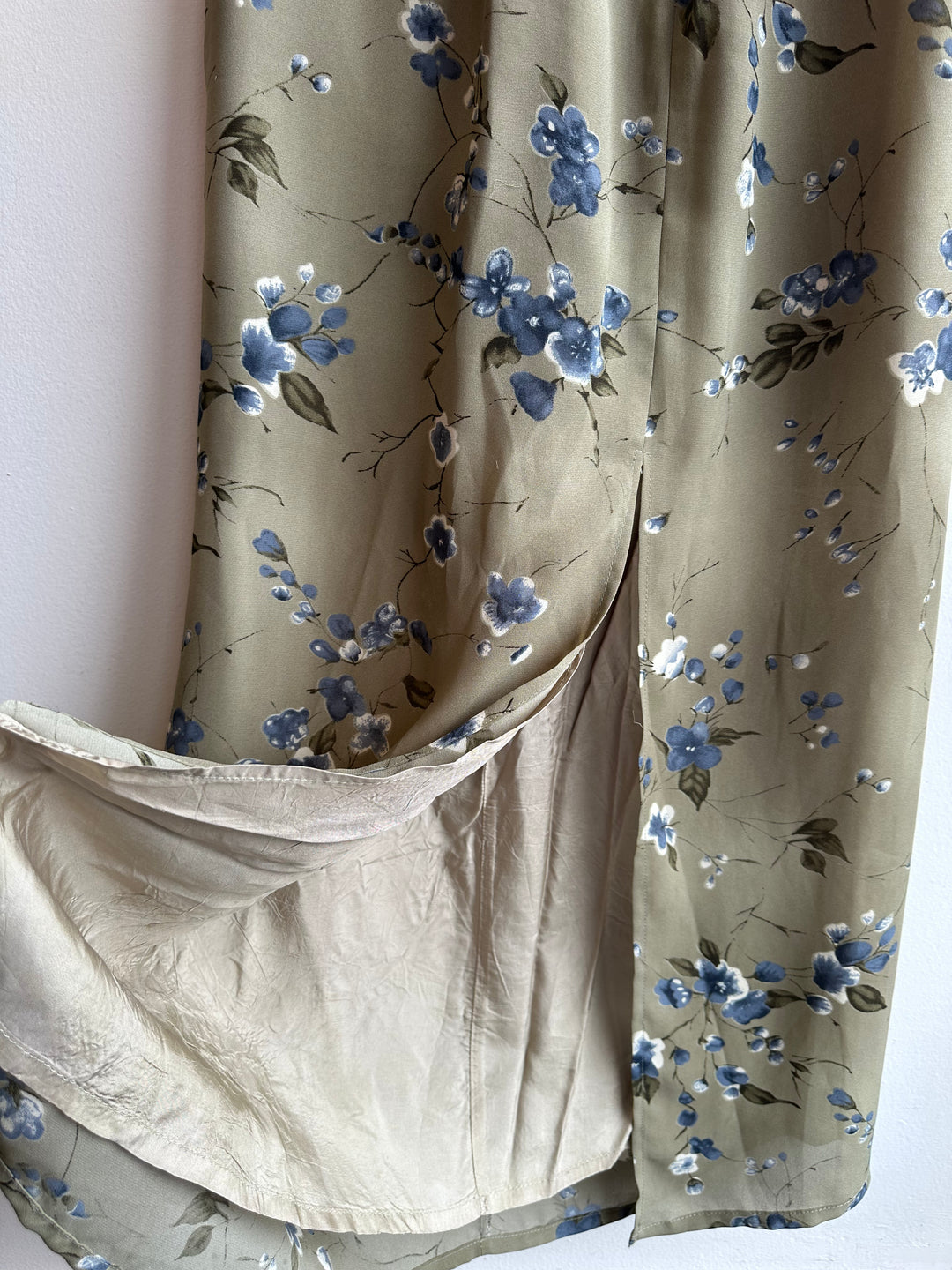 Vintage 90s Green Floral Maxi Skirt | Made in Canada | Size 10