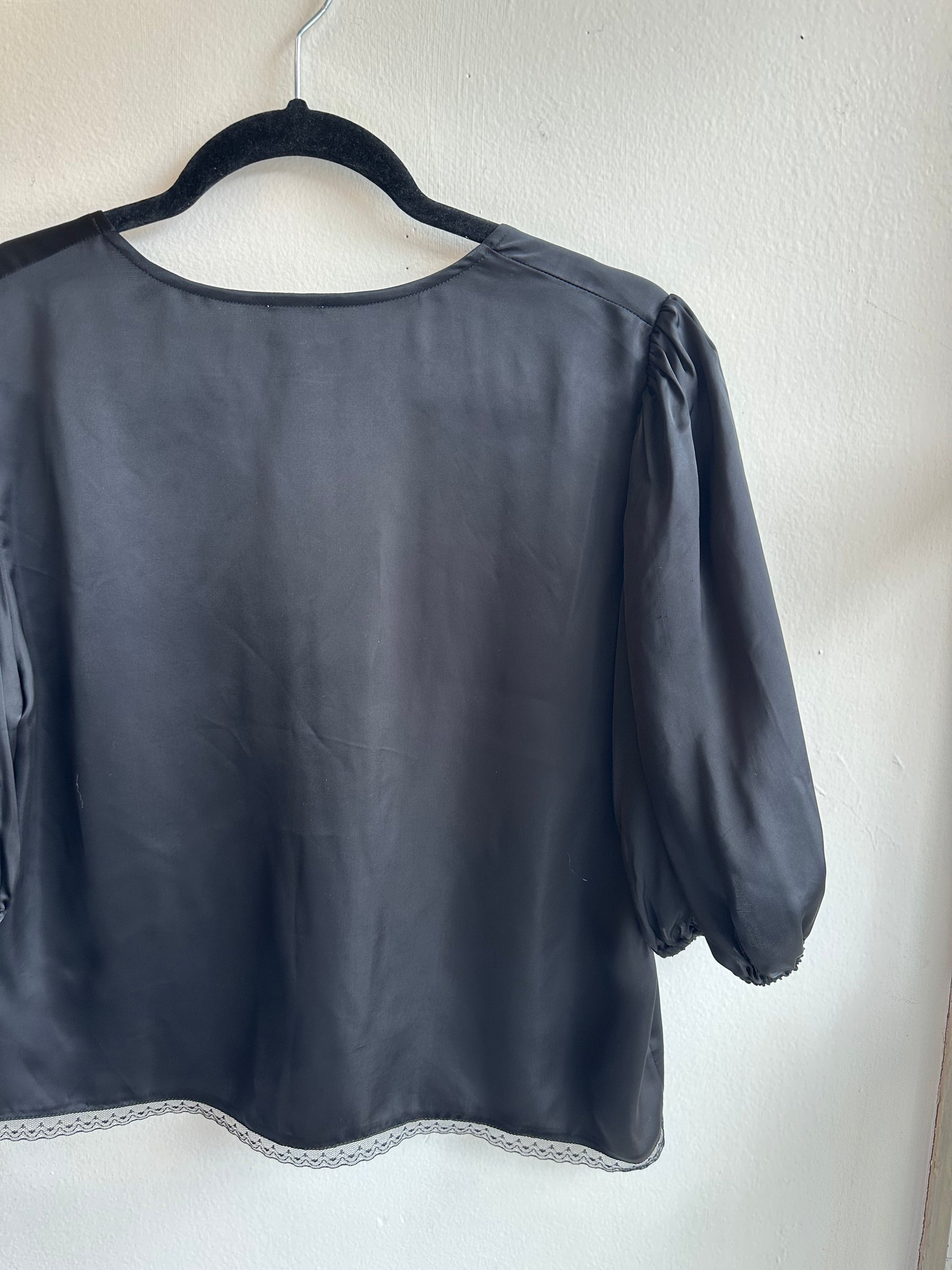Wilfred Black Bria Balloon Sleeve Top