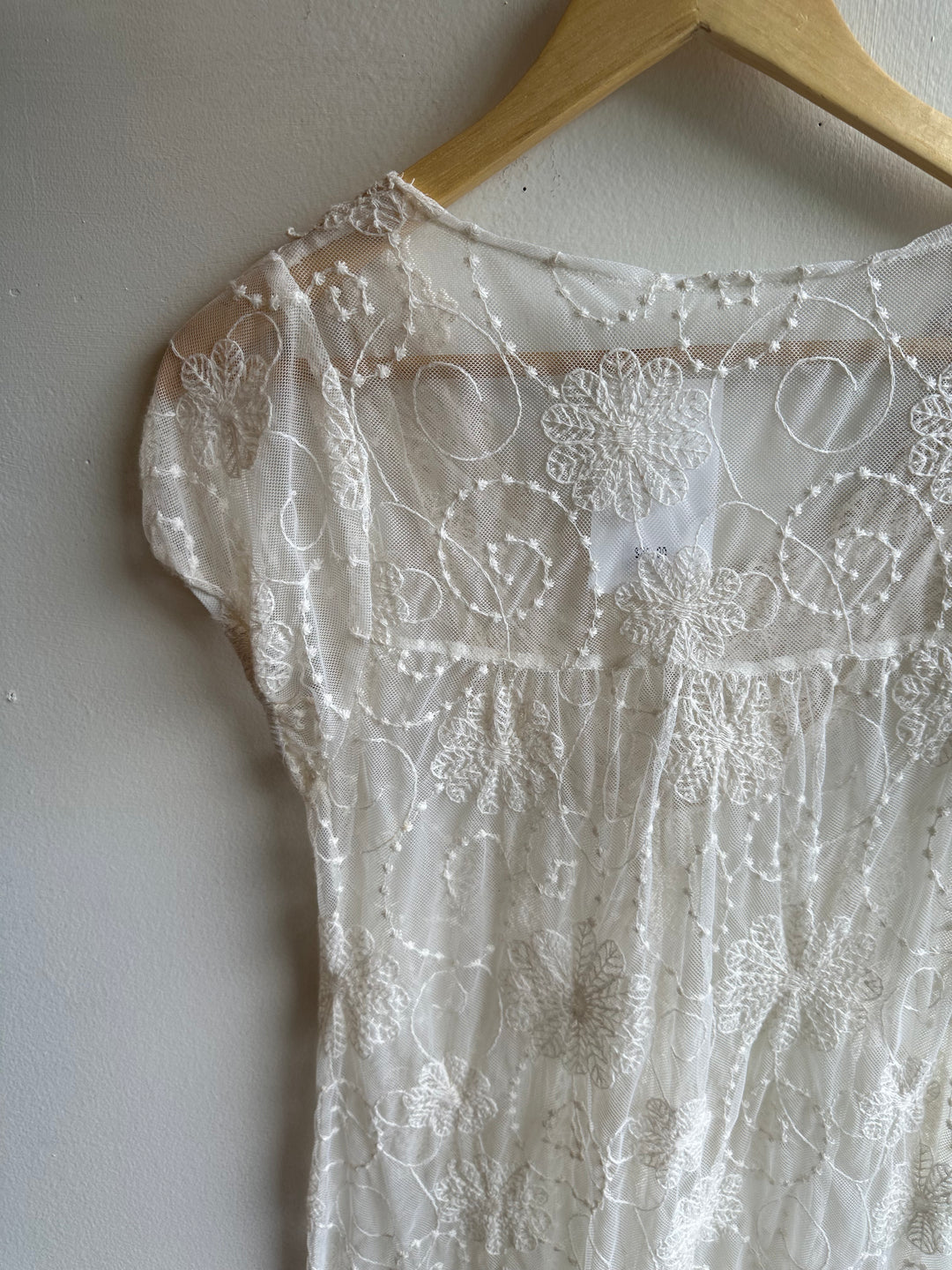 Delicate Lace Tee Shirt | Size Medium