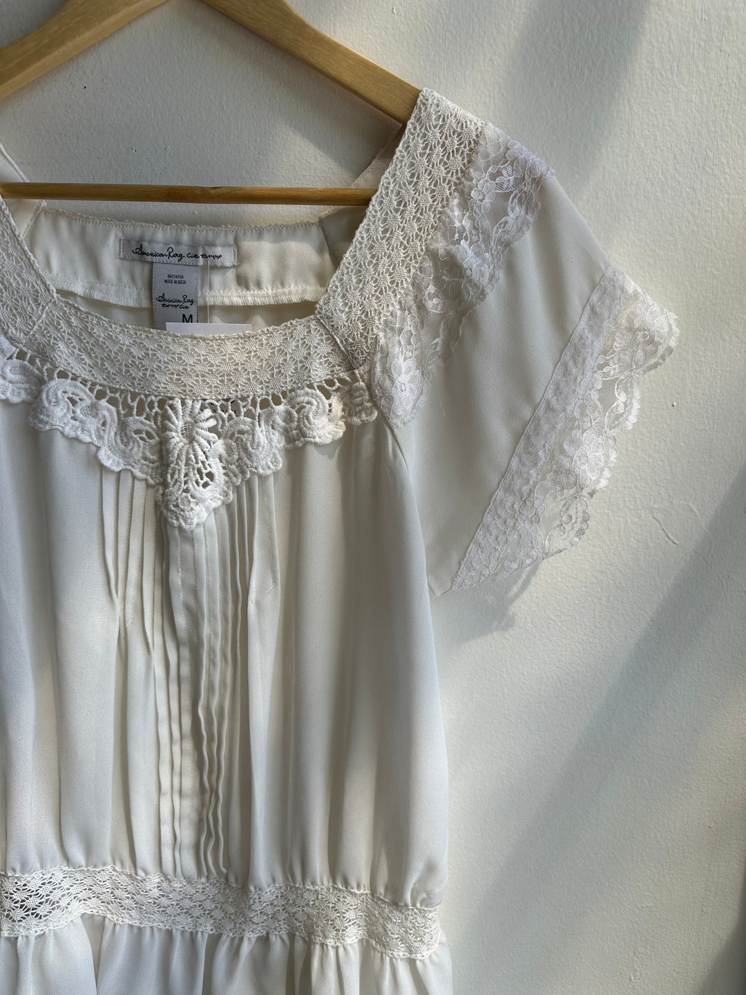 Vintage American Rag White Boho Lace Cap Sleeve Top | Size Medium