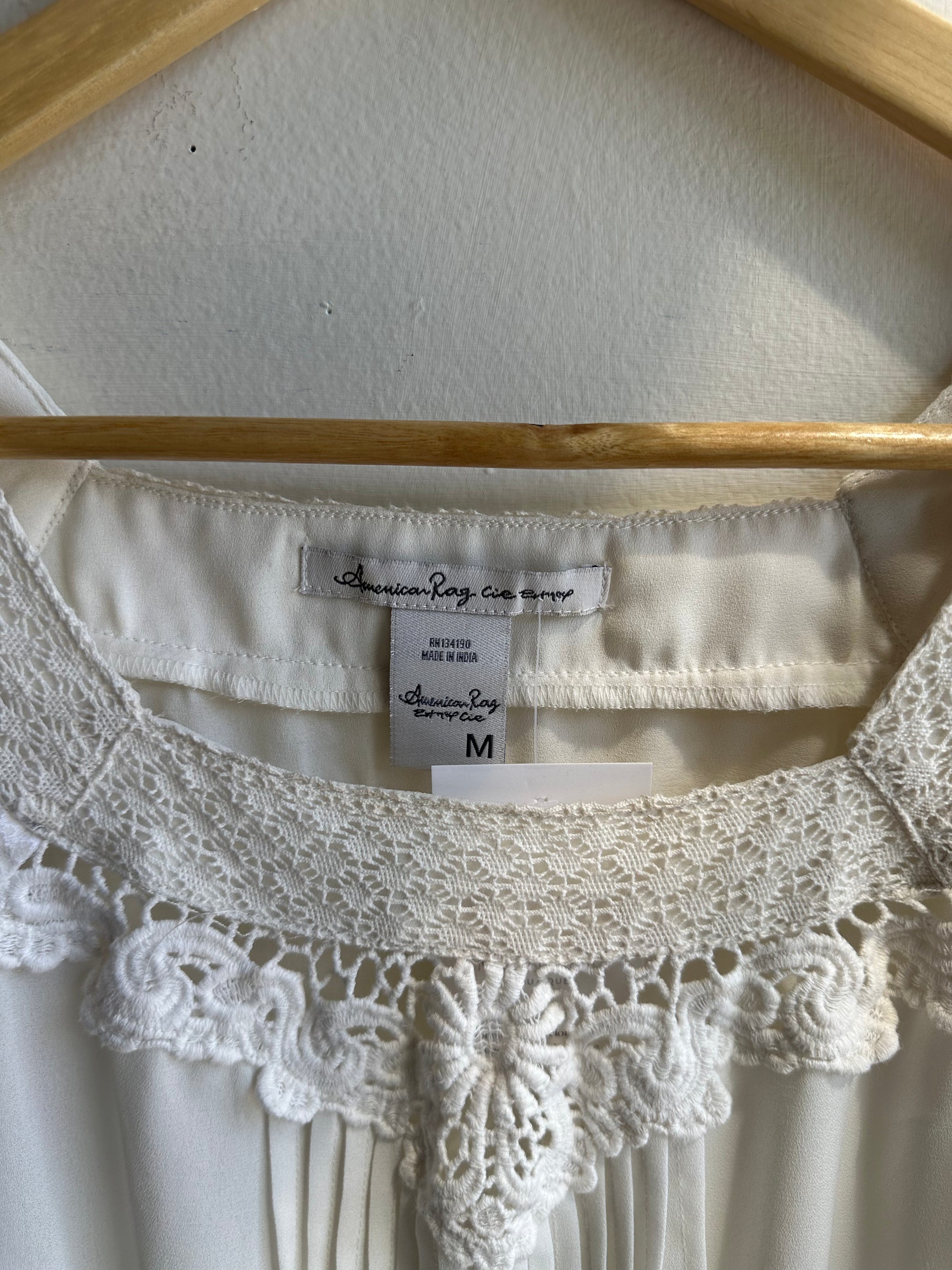 Vintage American Rag White Boho Lace Cap Sleeve Top | Size Medium