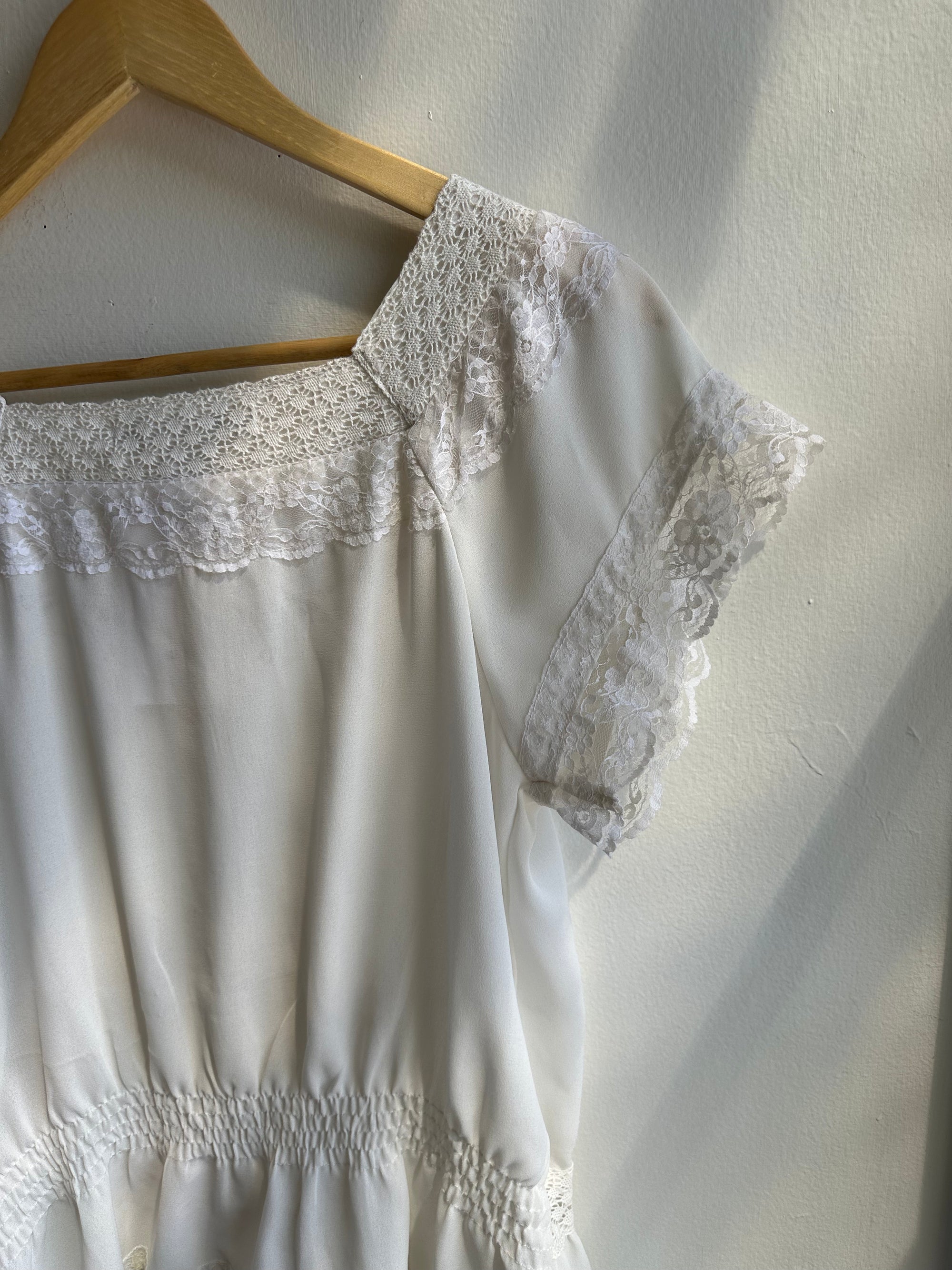 Vintage American Rag White Boho Lace Cap Sleeve Top | Size Medium