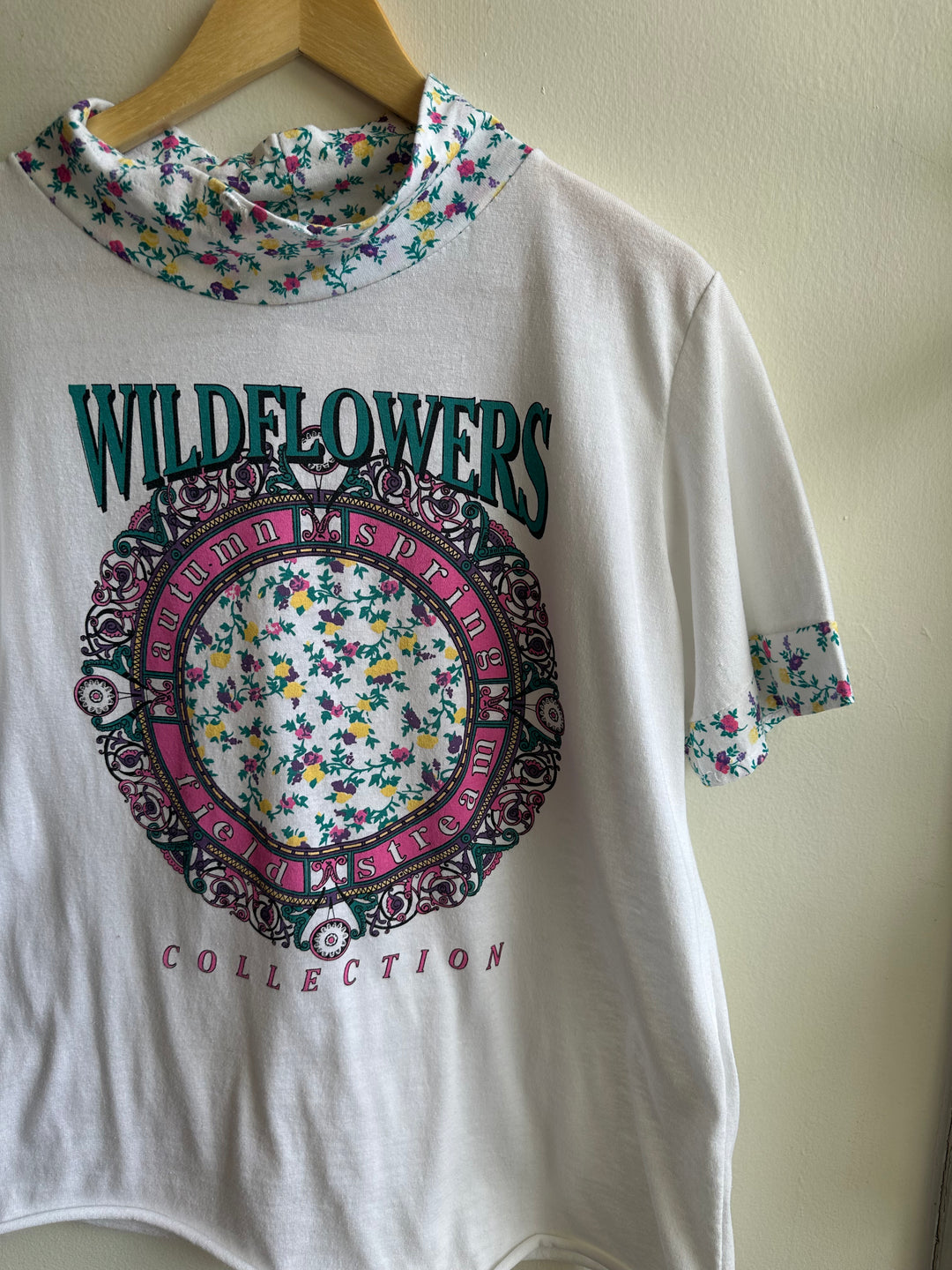 Vintage 90s Wildflowers Graphic T-Shirt | Size Large