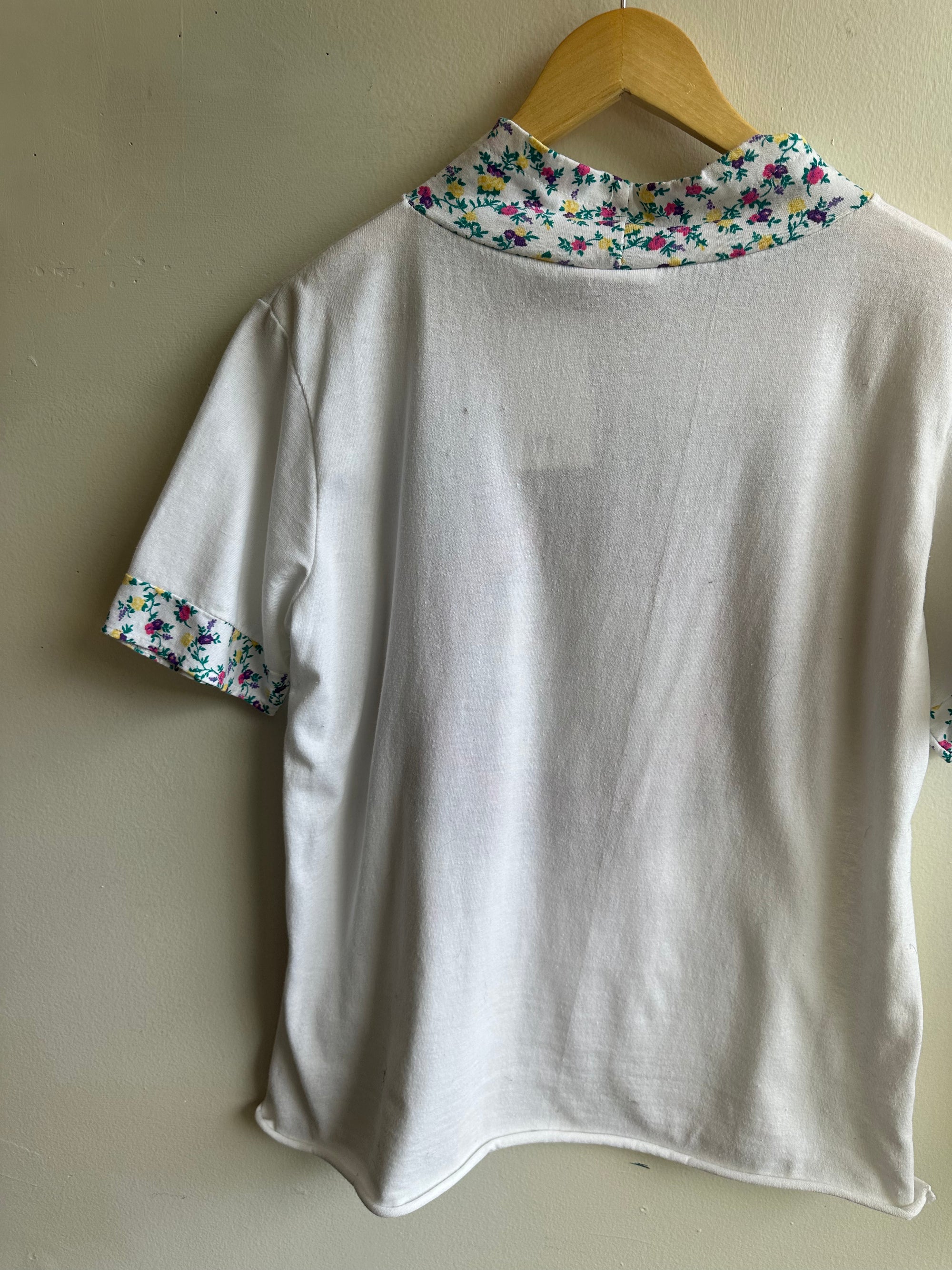 Vintage 90s Wildflowers Graphic T-Shirt | Size Large