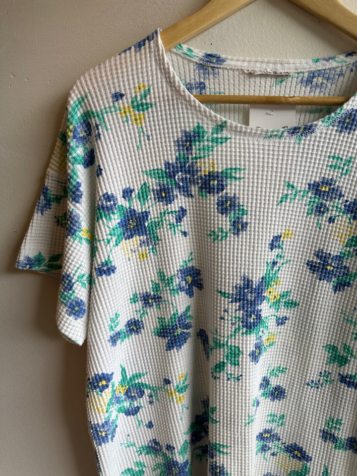 Vintage Blue + Green Waffle Knit Floral T-Shirt | Size Large