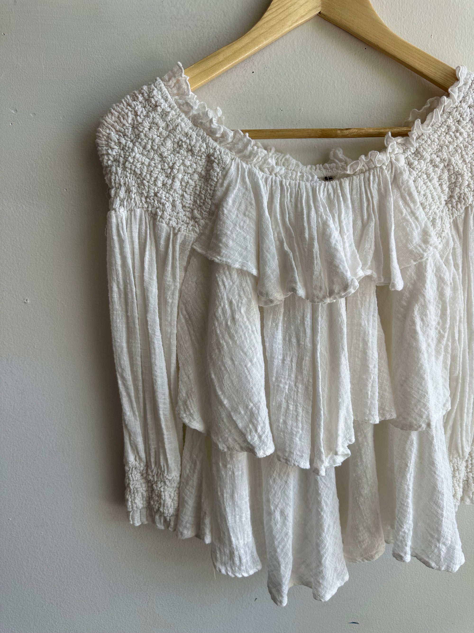 Vintage Off The Shoulder Flowy Boho Long Sleeve | Size Large