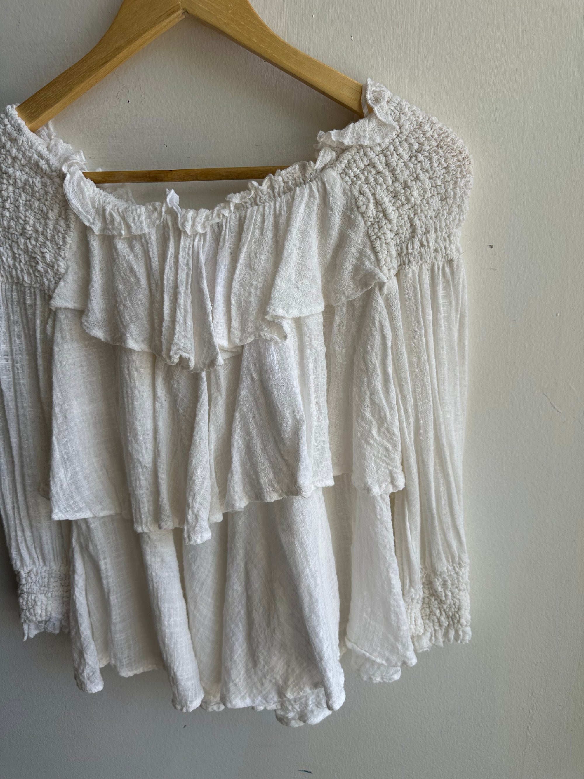 Vintage Off The Shoulder Flowy Boho Long Sleeve | Size Large