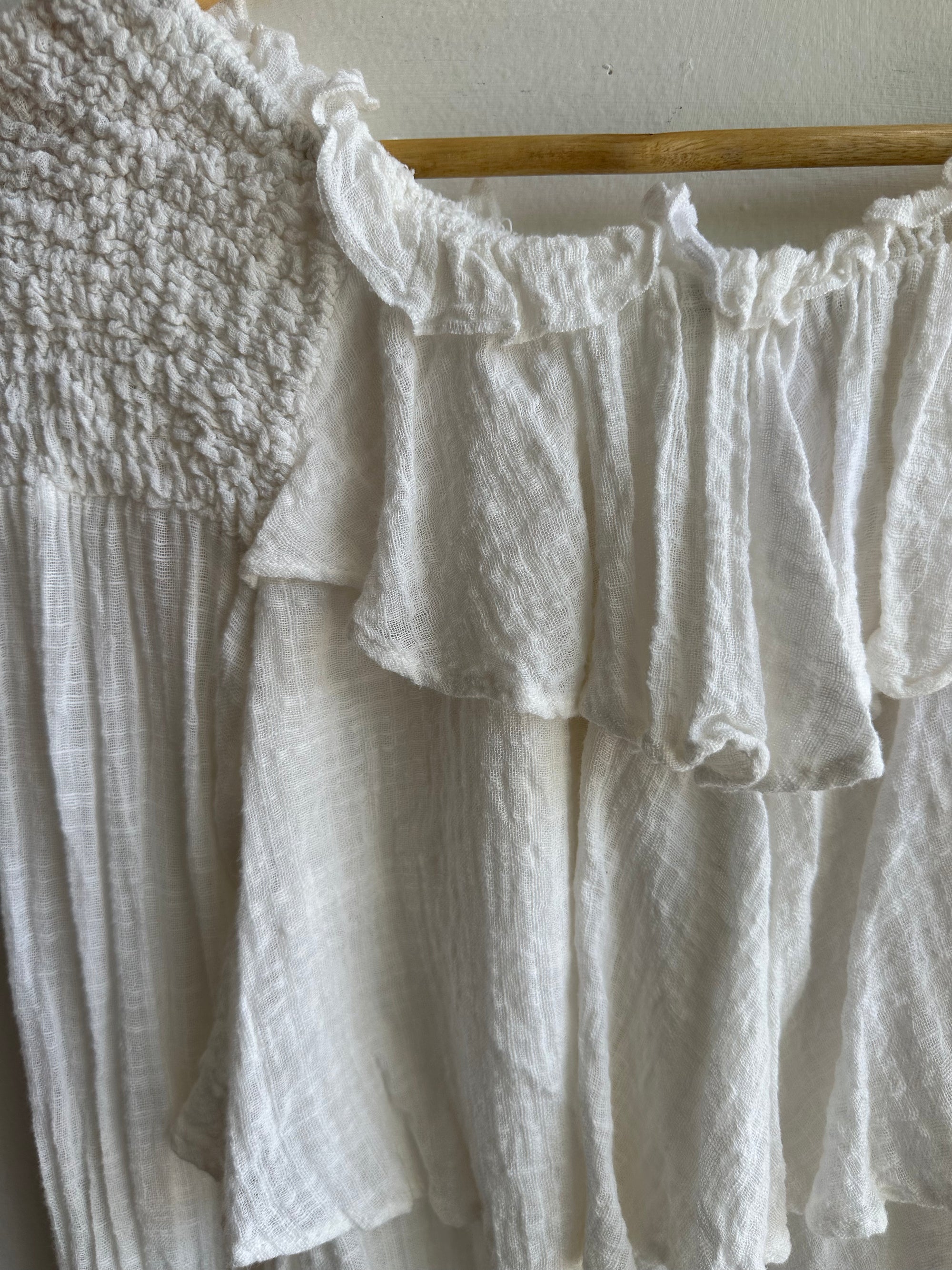 Vintage Off The Shoulder Flowy Boho Long Sleeve | Size Large