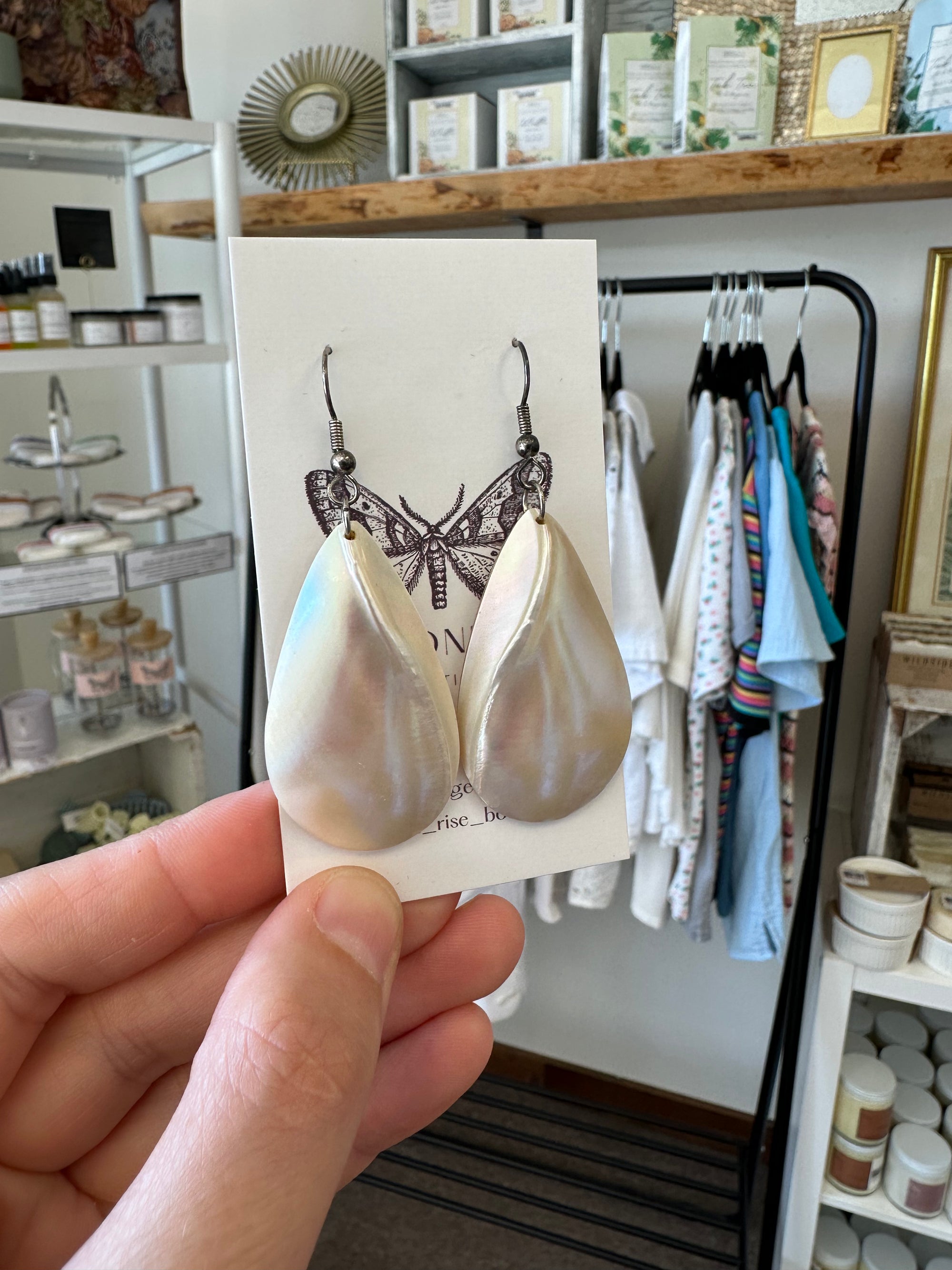 Vintage Teardrop Shaped Shell Earrings